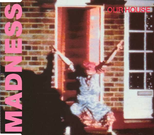 ・アーティスト Madness ・タイトル Our House ・レーベル・型番 Virgin 665450 ・フォーマット CD ・コンディション(盤) 良い (VG+) ・コンディション(ジャケット) ・コンディション(帯) オビなし ・特記事項 【カバーにシール付着】 サンプル画像です。実際の商品の画像ではありません 商品写真はバーコード/カタログ番号に対応したサンプル画像ですので、お送りする商品の画像ではありません。帯やライナーなどの付属品は、特記事項に記載されている場合のみ含まれます。プロモやカラーレコードなどの仕様についても、該当する場合のみ特記事項に記載しています。 【ご購入前に必ずご確認ください】 ・本店サイト(www.recordcity.jp)とは価格、送料が違います ・本店サイト、その他支店のオーダーとは同梱発送できません ・注文確定後に別の注文を頂いた場合、注文同士の同梱は致しかねます。 ・別倉庫から発送しているため、店頭受け渡しは対応しておりません ・一部商品は他の通販サイトでも販売しているため、ご注文のタイミングによっては商品のご用意ができない場合がございます。 ・土日祝日はお休みです 金曜・祝前日9時以降のご連絡またはご入金は、返答または発送が週明け・祝日明けに順次対応となります。 ・ご購入後のキャンセル不可 ご購入後のキャンセルはいかなる理由においてもお受けできません。ご了承の上、ご購入くださいませ。 ・日本郵便(ゆうパック/ゆうメール)によるお届けになります。 ・中古品であることをご理解ください 当ストアでは中古商品を主に販売しております。中古品であることをご理解の上ご購入ください。また、一部商品はRecordCityオンラインストアで試聴可能です。 ・返品について お客様のご都合による返品は一切承っておりません。 表記の内容と実際の商品に相違がある場合、また針飛び等で返品・返金をご希望される場合は、商品の到着後1週間以内にご連絡ください。商品の返送をこちらで確認後、キャンセル・返金を行います。 コンディションVG以下の商品は返品できません。プレイに影響のない表面のこすれ傷、プレス起因のノイズ盤は返品の対象外です。 【コンディション表記】 ・ほぼ新品(M-)(Like New) 完全な新品。未使用。当店ではほぼ使用しません ・非常に良い(EX)(Excellent) 中古盤として美品な状態。わずかな経年を感じるものの傷みを感じさせない、当店基準で最高の状態 ・良い(VG+)(Very Good Plus) 丁寧に扱われた中古品で、軽い使用感がみられる。 ・可(VG)(Acceptable) 使い込まれた中古品で、「良い」よりもさらに使用感がみられる。 ・悪い(VG-)(Bad) 状態が悪いアイテム。使用の保障はなく、再生不可、針飛び、目立つノイズがあるかもしれない。状態によるクレーム不可。返品不可。 ・非常に悪い(G)(Very Bad) 「悪い」よりさらに状態が悪いアイテム。使用の保障はなく、再生不可、針飛び、目立つノイズがあるかもしれない。状態によるクレーム不可。返品不可。 ・ジャンク(Fair)(Junk/Fair) 割れている、反っている、水ダメージがある、カビ、ジャケットが分離している、ひどい書き込み、ひどい擦れなど最低の状態。使用の保障はなく、再生不可、針飛び、目立つノイズがあるかもしれない。状態によるクレーム不可。返品不可。 ・ジャンク(Poor)(Junk/Poor) 割れている、反っている、水ダメージがある、カビ、ジャケットが分離している、ひどい書き込み、ひどい擦れなど最低の状態。使用の保障はなく、再生不可、針飛び、目立つノイズがあるかもしれない。状態によるクレーム不可。返品不可。