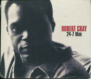 ・アーティスト Robert Cray ・タイトル 24-7 Man ・レーベル・型番 Rykodisc VRCD0479 ・フォーマット CD ・コンディション(盤) 良い (VG+) ・コンディション(ジャケット) ・コンディション(帯) オビなし ・特記事項 【プロモ盤】 【紙ジャケット】 【Promotion Only】【表カバーに目立つ書き込み】 サンプル画像です。実際の商品の画像ではありません 商品写真はバーコード/カタログ番号に対応したサンプル画像ですので、お送りする商品の画像ではありません。帯やライナーなどの付属品は、特記事項に記載されている場合のみ含まれます。プロモやカラーレコードなどの仕様についても、該当する場合のみ特記事項に記載しています。 【ご購入前に必ずご確認ください】 ・本店サイト(www.recordcity.jp)とは価格、送料が違います ・本店サイト、その他支店のオーダーとは同梱発送できません ・注文確定後に別の注文を頂いた場合、注文同士の同梱は致しかねます。 ・別倉庫から発送しているため、店頭受け渡しは対応しておりません ・一部商品は他の通販サイトでも販売しているため、ご注文のタイミングによっては商品のご用意ができない場合がございます。 ・土日祝日はお休みです 金曜・祝前日9時以降のご連絡またはご入金は、返答または発送が週明け・祝日明けに順次対応となります。 ・ご購入後のキャンセル不可 ご購入後のキャンセルはいかなる理由においてもお受けできません。ご了承の上、ご購入くださいませ。 ・日本郵便(ゆうパック/ゆうメール)によるお届けになります。 ・中古品であることをご理解ください 当ストアでは中古商品を主に販売しております。中古品であることをご理解の上ご購入ください。また、一部商品はRecordCityオンラインストアで試聴可能です。 ・返品について お客様のご都合による返品は一切承っておりません。 表記の内容と実際の商品に相違がある場合、また針飛び等で返品・返金をご希望される場合は、商品の到着後1週間以内にご連絡ください。商品の返送をこちらで確認後、キャンセル・返金を行います。 コンディションVG以下の商品は返品できません。プレイに影響のない表面のこすれ傷、プレス起因のノイズ盤は返品の対象外です。 【コンディション表記】 ・ほぼ新品(M-)(Like New) 完全な新品。未使用。当店ではほぼ使用しません ・非常に良い(EX)(Excellent) 中古盤として美品な状態。わずかな経年を感じるものの傷みを感じさせない、当店基準で最高の状態 ・良い(VG+)(Very Good Plus) 丁寧に扱われた中古品で、軽い使用感がみられる。 ・可(VG)(Acceptable) 使い込まれた中古品で、「良い」よりもさらに使用感がみられる。 ・悪い(VG-)(Bad) 状態が悪いアイテム。使用の保障はなく、再生不可、針飛び、目立つノイズがあるかもしれない。状態によるクレーム不可。返品不可。 ・非常に悪い(G)(Very Bad) 「悪い」よりさらに状態が悪いアイテム。使用の保障はなく、再生不可、針飛び、目立つノイズがあるかもしれない。状態によるクレーム不可。返品不可。 ・ジャンク(Fair)(Junk/Fair) 割れている、反っている、水ダメージがある、カビ、ジャケットが分離している、ひどい書き込み、ひどい擦れなど最低の状態。使用の保障はなく、再生不可、針飛び、目立つノイズがあるかもしれない。状態によるクレーム不可。返品不可。 ・ジャンク(Poor)(Junk/Poor) 割れている、反っている、水ダメージがある、カビ、ジャケットが分離している、ひどい書き込み、ひどい擦れなど最低の状態。使用の保障はなく、再生不可、針飛び、目立つノイズがあるかもしれない。状態によるクレーム不可。返品不可。