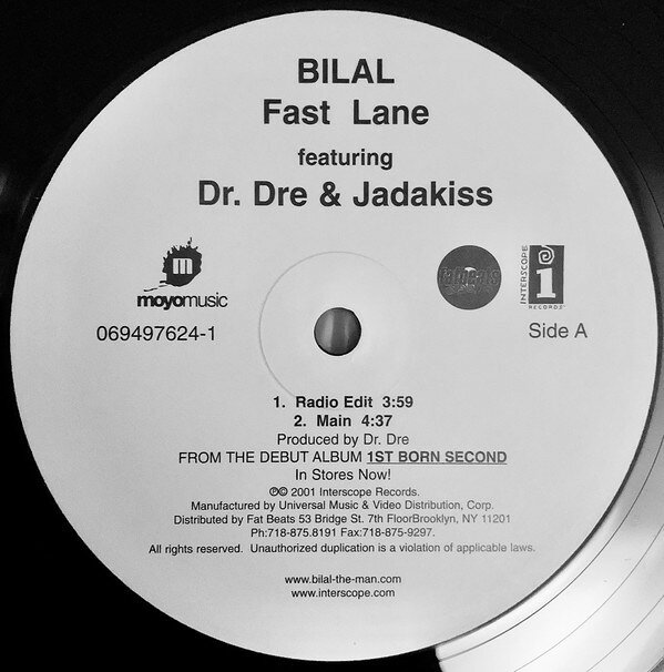 ・アーティスト Bilal ・タイトル Fast Lane ・レーベル・型番 Interscope Records 0694976241 ・フォーマット 12インチレコード ・コンディション(盤) 良い (VG+) ・コンディション(ジャケット) 良い (VG+) ・コンディション(帯) オビなし ・特記事項 【盤に薄い跡】【ハイプステッカー】 サンプル画像です。実際の商品の画像ではありません 商品写真はバーコード/カタログ番号に対応したサンプル画像ですので、お送りする商品の画像ではありません。帯やライナーなどの付属品は、特記事項に記載されている場合のみ含まれます。プロモやカラーレコードなどの仕様についても、該当する場合のみ特記事項に記載しています。 【ご購入前に必ずご確認ください】 ・本店サイト(www.recordcity.jp)とは価格、送料が違います ・本店サイト、その他支店のオーダーとは同梱発送できません ・注文確定後に別の注文を頂いた場合、注文同士の同梱は致しかねます。 ・別倉庫から発送しているため、店頭受け渡しは対応しておりません ・一部商品は他の通販サイトでも販売しているため、ご注文のタイミングによっては商品のご用意ができない場合がございます。 ・土日祝日はお休みです 金曜・祝前日9時以降のご連絡またはご入金は、返答または発送が週明け・祝日明けに順次対応となります。 ・ご購入後のキャンセル不可 ご購入後のキャンセルはいかなる理由においてもお受けできません。ご了承の上、ご購入くださいませ。 ・日本郵便(ゆうパック/ゆうメール)によるお届けになります。 ・中古品であることをご理解ください 当ストアでは中古商品を主に販売しております。中古品であることをご理解の上ご購入ください。また、一部商品はRecordCityオンラインストアで試聴可能です。 ・返品について お客様のご都合による返品は一切承っておりません。 表記の内容と実際の商品に相違がある場合、また針飛び等で返品・返金をご希望される場合は、商品の到着後1週間以内にご連絡ください。商品の返送をこちらで確認後、キャンセル・返金を行います。 コンディションVG以下の商品は返品できません。プレイに影響のない表面のこすれ傷、プレス起因のノイズ盤は返品の対象外です。 【コンディション表記】 ・ほぼ新品(M-)(Like New) 完全な新品。未使用。当店ではほぼ使用しません ・非常に良い(EX)(Excellent) 中古盤として美品な状態。わずかな経年を感じるものの傷みを感じさせない、当店基準で最高の状態 ・良い(VG+)(Very Good Plus) 丁寧に扱われた中古品で、軽い使用感がみられる。 ・可(VG)(Acceptable) 使い込まれた中古品で、「良い」よりもさらに使用感がみられる。 ・悪い(VG-)(Bad) 状態が悪いアイテム。使用の保障はなく、再生不可、針飛び、目立つノイズがあるかもしれない。状態によるクレーム不可。返品不可。 ・非常に悪い(G)(Very Bad) 「悪い」よりさらに状態が悪いアイテム。使用の保障はなく、再生不可、針飛び、目立つノイズがあるかもしれない。状態によるクレーム不可。返品不可。 ・ジャンク(Fair)(Junk/Fair) 割れている、反っている、水ダメージがある、カビ、ジャケットが分離している、ひどい書き込み、ひどい擦れなど最低の状態。使用の保障はなく、再生不可、針飛び、目立つノイズがあるかもしれない。状態によるクレーム不可。返品不可。 ・ジャンク(Poor)(Junk/Poor) 割れている、反っている、水ダメージがある、カビ、ジャケットが分離している、ひどい書き込み、ひどい擦れなど最低の状態。使用の保障はなく、再生不可、針飛び、目立つノイズがあるかもしれない。状態によるクレーム不可。返品不可。