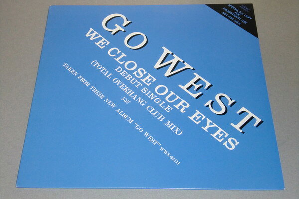 ・アーティスト Go West ・タイトル We Close Our Eyes ・レーベル・型番 Chrysalis PRP8272PROMO ・フォーマット LPレコード ・コンディション(盤) 非常に良い(EX) ・コンディション(ジャケット) 可 (VG) ・コンディション(帯) オビなし ・特記事項 【プロモ印刷レーベル】【カバー目立った破れ】 サンプル画像です。実際の商品の画像ではありません 商品写真はバーコード/カタログ番号に対応したサンプル画像ですので、お送りする商品の画像ではありません。帯やライナーなどの付属品は、特記事項に記載されている場合のみ含まれます。プロモやカラーレコードなどの仕様についても、該当する場合のみ特記事項に記載しています。 【ご購入前に必ずご確認ください】 ・本店サイト(www.recordcity.jp)とは価格、送料が違います ・本店サイト、その他支店のオーダーとは同梱発送できません ・注文確定後に別の注文を頂いた場合、注文同士の同梱は致しかねます。 ・別倉庫から発送しているため、店頭受け渡しは対応しておりません ・一部商品は他の通販サイトでも販売しているため、ご注文のタイミングによっては商品のご用意ができない場合がございます。 ・土日祝日はお休みです 金曜・祝前日9時以降のご連絡またはご入金は、返答または発送が週明け・祝日明けに順次対応となります。 ・ご購入後のキャンセル不可 ご購入後のキャンセルはいかなる理由においてもお受けできません。ご了承の上、ご購入くださいませ。 ・日本郵便(ゆうパック/ゆうメール)によるお届けになります。 ・中古品であることをご理解ください 当ストアでは中古商品を主に販売しております。中古品であることをご理解の上ご購入ください。また、一部商品はRecordCityオンラインストアで試聴可能です。 ・返品について お客様のご都合による返品は一切承っておりません。 表記の内容と実際の商品に相違がある場合、また針飛び等で返品・返金をご希望される場合は、商品の到着後1週間以内にご連絡ください。商品の返送をこちらで確認後、キャンセル・返金を行います。 コンディションVG以下の商品は返品できません。プレイに影響のない表面のこすれ傷、プレス起因のノイズ盤は返品の対象外です。 【コンディション表記】 ・ほぼ新品(M-)(Like New) 完全な新品。未使用。当店ではほぼ使用しません ・非常に良い(EX)(Excellent) 中古盤として美品な状態。わずかな経年を感じるものの傷みを感じさせない、当店基準で最高の状態 ・良い(VG+)(Very Good Plus) 丁寧に扱われた中古品で、軽い使用感がみられる。 ・可(VG)(Acceptable) 使い込まれた中古品で、「良い」よりもさらに使用感がみられる。 ・悪い(VG-)(Bad) 状態が悪いアイテム。使用の保障はなく、再生不可、針飛び、目立つノイズがあるかもしれない。状態によるクレーム不可。返品不可。 ・非常に悪い(G)(Very Bad) 「悪い」よりさらに状態が悪いアイテム。使用の保障はなく、再生不可、針飛び、目立つノイズがあるかもしれない。状態によるクレーム不可。返品不可。 ・ジャンク(Fair)(Junk/Fair) 割れている、反っている、水ダメージがある、カビ、ジャケットが分離している、ひどい書き込み、ひどい擦れなど最低の状態。使用の保障はなく、再生不可、針飛び、目立つノイズがあるかもしれない。状態によるクレーム不可。返品不可。 ・ジャンク(Poor)(Junk/Poor) 割れている、反っている、水ダメージがある、カビ、ジャケットが分離している、ひどい書き込み、ひどい擦れなど最低の状態。使用の保障はなく、再生不可、針飛び、目立つノイズがあるかもしれない。状態によるクレーム不可。返品不可。