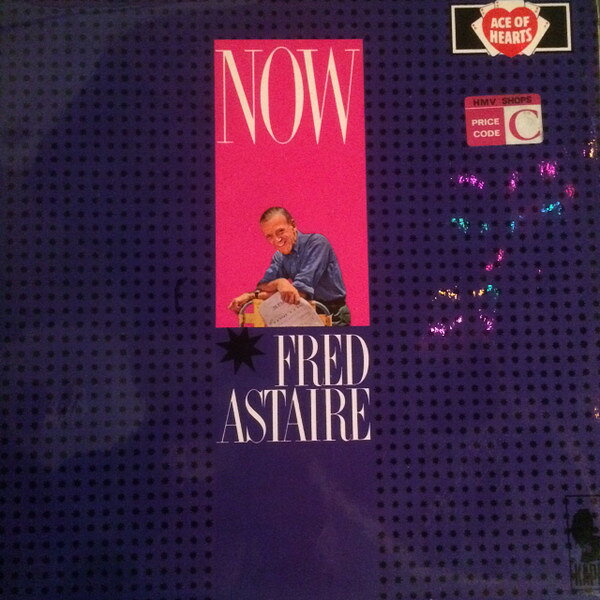 ・アーティスト Fred Astaire ・タイトル Now ・レーベル・型番 ACE OF HEARTS ZAHR171 ・フォーマット LPレコード ・コンディション(盤) 良い (VG+) ・コンディション(ジャケット) 良い (VG+) ・コンディション(帯) オビなし ・特記事項 【カバーにテープ付着】 サンプル画像です。実際の商品の画像ではありません 商品写真はバーコード/カタログ番号に対応したサンプル画像ですので、お送りする商品の画像ではありません。帯やライナーなどの付属品は、特記事項に記載されている場合のみ含まれます。プロモやカラーレコードなどの仕様についても、該当する場合のみ特記事項に記載しています。 【ご購入前に必ずご確認ください】 ・本店サイト(www.recordcity.jp)とは価格、送料が違います ・本店サイト、その他支店のオーダーとは同梱発送できません ・注文確定後に別の注文を頂いた場合、注文同士の同梱は致しかねます。 ・別倉庫から発送しているため、店頭受け渡しは対応しておりません ・一部商品は他の通販サイトでも販売しているため、ご注文のタイミングによっては商品のご用意ができない場合がございます。 ・土日祝日はお休みです 金曜・祝前日9時以降のご連絡またはご入金は、返答または発送が週明け・祝日明けに順次対応となります。 ・ご購入後のキャンセル不可 ご購入後のキャンセルはいかなる理由においてもお受けできません。ご了承の上、ご購入くださいませ。 ・日本郵便(ゆうパック/ゆうメール)によるお届けになります。 ・中古品であることをご理解ください 当ストアでは中古商品を主に販売しております。中古品であることをご理解の上ご購入ください。また、一部商品はRecordCityオンラインストアで試聴可能です。 ・返品について お客様のご都合による返品は一切承っておりません。 表記の内容と実際の商品に相違がある場合、また針飛び等で返品・返金をご希望される場合は、商品の到着後1週間以内にご連絡ください。商品の返送をこちらで確認後、キャンセル・返金を行います。 コンディションVG以下の商品は返品できません。プレイに影響のない表面のこすれ傷、プレス起因のノイズ盤は返品の対象外です。 【コンディション表記】 ・ほぼ新品(M-)(Like New) 完全な新品。未使用。当店ではほぼ使用しません ・非常に良い(EX)(Excellent) 中古盤として美品な状態。わずかな経年を感じるものの傷みを感じさせない、当店基準で最高の状態 ・良い(VG+)(Very Good Plus) 丁寧に扱われた中古品で、軽い使用感がみられる。 ・可(VG)(Acceptable) 使い込まれた中古品で、「良い」よりもさらに使用感がみられる。 ・悪い(VG-)(Bad) 状態が悪いアイテム。使用の保障はなく、再生不可、針飛び、目立つノイズがあるかもしれない。状態によるクレーム不可。返品不可。 ・非常に悪い(G)(Very Bad) 「悪い」よりさらに状態が悪いアイテム。使用の保障はなく、再生不可、針飛び、目立つノイズがあるかもしれない。状態によるクレーム不可。返品不可。 ・ジャンク(Fair)(Junk/Fair) 割れている、反っている、水ダメージがある、カビ、ジャケットが分離している、ひどい書き込み、ひどい擦れなど最低の状態。使用の保障はなく、再生不可、針飛び、目立つノイズがあるかもしれない。状態によるクレーム不可。返品不可。 ・ジャンク(Poor)(Junk/Poor) 割れている、反っている、水ダメージがある、カビ、ジャケットが分離している、ひどい書き込み、ひどい擦れなど最低の状態。使用の保障はなく、再生不可、針飛び、目立つノイズがあるかもしれない。状態によるクレーム不可。返品不可。