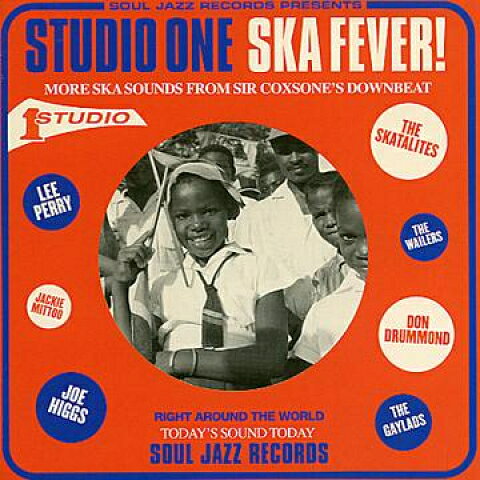 ・アーティスト Various ・タイトル Studio One Ska Fever! ・レーベル・型番 Soul Jazz Records UK/Studio One SJRCD271 ・フォーマット CD ・コンディション(盤) 新品 (M) ・コンディション(ジャケット) 新品 (M) ・コンディション(帯) オビなし ・特記事項 【未開封】 サンプル画像です。実際の商品の画像ではありません 商品写真はバーコード/カタログ番号に対応したサンプル画像ですので、お送りする商品の画像ではありません。帯やライナーなどの付属品は、特記事項に記載されている場合のみ含まれます。プロモやカラーレコードなどの仕様についても、該当する場合のみ特記事項に記載しています。 【ご購入前に必ずご確認ください】 ・本店サイト(www.recordcity.jp)とは価格、送料が違います ・本店サイト、その他支店のオーダーとは同梱発送できません ・注文確定後に別の注文を頂いた場合、注文同士の同梱は致しかねます。 ・別倉庫から発送しているため、店頭受け渡しは対応しておりません ・一部商品は他の通販サイトでも販売しているため、ご注文のタイミングによっては商品のご用意ができない場合がございます。 ・土日祝日はお休みです 金曜・祝前日9時以降のご連絡またはご入金は、返答または発送が週明け・祝日明けに順次対応となります。 ・ご購入後のキャンセル不可 ご購入後のキャンセルはいかなる理由においてもお受けできません。ご了承の上、ご購入くださいませ。 ・日本郵便(ゆうパック/ゆうメール)によるお届けになります。 ・中古品であることをご理解ください 当ストアでは中古商品を主に販売しております。中古品であることをご理解の上ご購入ください。また、一部商品はRecordCityオンラインストアで試聴可能です。 ・返品について お客様のご都合による返品は一切承っておりません。 表記の内容と実際の商品に相違がある場合、また針飛び等で返品・返金をご希望される場合は、商品の到着後1週間以内にご連絡ください。商品の返送をこちらで確認後、キャンセル・返金を行います。 コンディションVG以下の商品は返品できません。プレイに影響のない表面のこすれ傷、プレス起因のノイズ盤は返品の対象外です。 【コンディション表記】 ・ほぼ新品(M-)(Like New) 完全な新品。未使用。当店ではほぼ使用しません ・非常に良い(EX)(Excellent) 中古盤として美品な状態。わずかな経年を感じるものの傷みを感じさせない、当店基準で最高の状態 ・良い(VG+)(Very Good Plus) 丁寧に扱われた中古品で、軽い使用感がみられる。 ・可(VG)(Acceptable) 使い込まれた中古品で、「良い」よりもさらに使用感がみられる。 ・悪い(VG-)(Bad) 状態が悪いアイテム。使用の保障はなく、再生不可、針飛び、目立つノイズがあるかもしれない。状態によるクレーム不可。返品不可。 ・非常に悪い(G)(Very Bad) 「悪い」よりさらに状態が悪いアイテム。使用の保障はなく、再生不可、針飛び、目立つノイズがあるかもしれない。状態によるクレーム不可。返品不可。 ・ジャンク(Fair)(Junk/Fair) 割れている、反っている、水ダメージがある、カビ、ジャケットが分離している、ひどい書き込み、ひどい擦れなど最低の状態。使用の保障はなく、再生不可、針飛び、目立つノイズがあるかもしれない。状態によるクレーム不可。返品不可。 ・ジャンク(Poor)(Junk/Poor) 割れている、反っている、水ダメージがある、カビ、ジャケットが分離している、ひどい書き込み、ひどい擦れなど最低の状態。使用の保障はなく、再生不可、針飛び、目立つノイズがあるかもしれない。状態によるクレーム不可。返品不可。