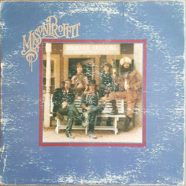 ・アーティスト Mason Proffit ・タイトル Rockfish Crossing ・レーベル・型番 WARNER BROS. BS2657 ・フォーマット LPレコード ・コンディション(盤) 良い (VG+) ・コンディション(ジャケット) 可 (VG) ・コンディション(帯) オビなし ・特記事項 【カバーの角カットアウト】【カバー抜け】 サンプル画像です。実際の商品の画像ではありません 商品写真はバーコード/カタログ番号に対応したサンプル画像ですので、お送りする商品の画像ではありません。帯やライナーなどの付属品は、特記事項に記載されている場合のみ含まれます。プロモやカラーレコードなどの仕様についても、該当する場合のみ特記事項に記載しています。 【ご購入前に必ずご確認ください】 ・本店サイト(www.recordcity.jp)とは価格、送料が違います ・本店サイト、その他支店のオーダーとは同梱発送できません ・注文確定後に別の注文を頂いた場合、注文同士の同梱は致しかねます。 ・別倉庫から発送しているため、店頭受け渡しは対応しておりません ・一部商品は他の通販サイトでも販売しているため、ご注文のタイミングによっては商品のご用意ができない場合がございます。 ・土日祝日はお休みです 金曜・祝前日9時以降のご連絡またはご入金は、返答または発送が週明け・祝日明けに順次対応となります。 ・ご購入後のキャンセル不可 ご購入後のキャンセルはいかなる理由においてもお受けできません。ご了承の上、ご購入くださいませ。 ・日本郵便(ゆうパック/ゆうメール)によるお届けになります。 ・中古品であることをご理解ください 当ストアでは中古商品を主に販売しております。中古品であることをご理解の上ご購入ください。また、一部商品はRecordCityオンラインストアで試聴可能です。 ・返品について お客様のご都合による返品は一切承っておりません。 表記の内容と実際の商品に相違がある場合、また針飛び等で返品・返金をご希望される場合は、商品の到着後1週間以内にご連絡ください。商品の返送をこちらで確認後、キャンセル・返金を行います。 コンディションVG以下の商品は返品できません。プレイに影響のない表面のこすれ傷、プレス起因のノイズ盤は返品の対象外です。 【コンディション表記】 ・ほぼ新品(M-)(Like New) 完全な新品。未使用。当店ではほぼ使用しません ・非常に良い(EX)(Excellent) 中古盤として美品な状態。わずかな経年を感じるものの傷みを感じさせない、当店基準で最高の状態 ・良い(VG+)(Very Good Plus) 丁寧に扱われた中古品で、軽い使用感がみられる。 ・可(VG)(Acceptable) 使い込まれた中古品で、「良い」よりもさらに使用感がみられる。 ・悪い(VG-)(Bad) 状態が悪いアイテム。使用の保障はなく、再生不可、針飛び、目立つノイズがあるかもしれない。状態によるクレーム不可。返品不可。 ・非常に悪い(G)(Very Bad) 「悪い」よりさらに状態が悪いアイテム。使用の保障はなく、再生不可、針飛び、目立つノイズがあるかもしれない。状態によるクレーム不可。返品不可。 ・ジャンク(Fair)(Junk/Fair) 割れている、反っている、水ダメージがある、カビ、ジャケットが分離している、ひどい書き込み、ひどい擦れなど最低の状態。使用の保障はなく、再生不可、針飛び、目立つノイズがあるかもしれない。状態によるクレーム不可。返品不可。 ・ジャンク(Poor)(Junk/Poor) 割れている、反っている、水ダメージがある、カビ、ジャケットが分離している、ひどい書き込み、ひどい擦れなど最低の状態。使用の保障はなく、再生不可、針飛び、目立つノイズがあるかもしれない。状態によるクレーム不可。返品不可。