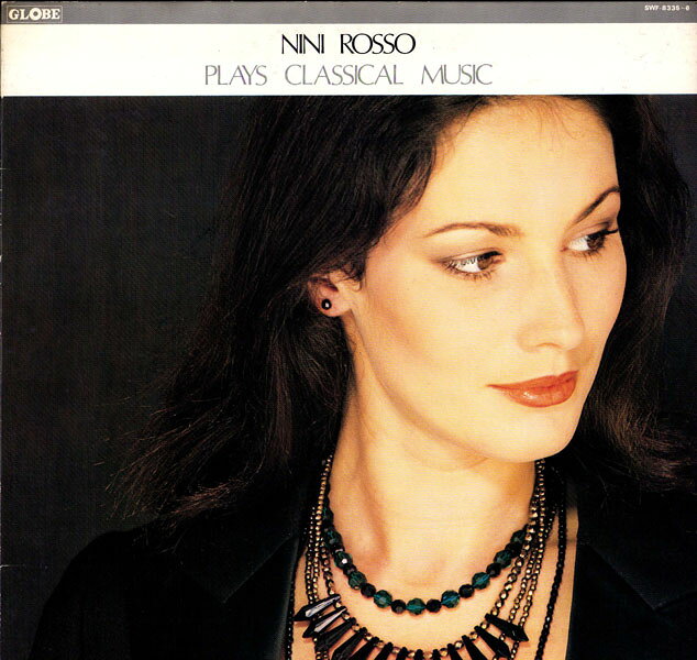 ・アーティスト NiNi Rosso ・タイトル Plays Classical Music ・レーベル・型番 GLOBE SWF83356 ・フォーマット LPレコード ・コンディション(盤) 非常に良い(EX) ・コンディション(ジャケット) 良い (VG+) ・コンディション(帯) オビなし ・特記事項 【カバーに目立つ染み】 サンプル画像です。実際の商品の画像ではありません 商品写真はバーコード/カタログ番号に対応したサンプル画像ですので、お送りする商品の画像ではありません。帯やライナーなどの付属品は、特記事項に記載されている場合のみ含まれます。プロモやカラーレコードなどの仕様についても、該当する場合のみ特記事項に記載しています。 【ご購入前に必ずご確認ください】 ・本店サイト(www.recordcity.jp)とは価格、送料が違います ・本店サイト、その他支店のオーダーとは同梱発送できません ・注文確定後に別の注文を頂いた場合、注文同士の同梱は致しかねます。 ・別倉庫から発送しているため、店頭受け渡しは対応しておりません ・一部商品は他の通販サイトでも販売しているため、ご注文のタイミングによっては商品のご用意ができない場合がございます。 ・土日祝日はお休みです 金曜・祝前日9時以降のご連絡またはご入金は、返答または発送が週明け・祝日明けに順次対応となります。 ・ご購入後のキャンセル不可 ご購入後のキャンセルはいかなる理由においてもお受けできません。ご了承の上、ご購入くださいませ。 ・日本郵便(ゆうパック/ゆうメール)によるお届けになります。 ・中古品であることをご理解ください 当ストアでは中古商品を主に販売しております。中古品であることをご理解の上ご購入ください。また、一部商品はRecordCityオンラインストアで試聴可能です。 ・返品について お客様のご都合による返品は一切承っておりません。 表記の内容と実際の商品に相違がある場合、また針飛び等で返品・返金をご希望される場合は、商品の到着後1週間以内にご連絡ください。商品の返送をこちらで確認後、キャンセル・返金を行います。 コンディションVG以下の商品は返品できません。プレイに影響のない表面のこすれ傷、プレス起因のノイズ盤は返品の対象外です。 【コンディション表記】 ・ほぼ新品(M-)(Like New) 完全な新品。未使用。当店ではほぼ使用しません ・非常に良い(EX)(Excellent) 中古盤として美品な状態。わずかな経年を感じるものの傷みを感じさせない、当店基準で最高の状態 ・良い(VG+)(Very Good Plus) 丁寧に扱われた中古品で、軽い使用感がみられる。 ・可(VG)(Acceptable) 使い込まれた中古品で、「良い」よりもさらに使用感がみられる。 ・悪い(VG-)(Bad) 状態が悪いアイテム。使用の保障はなく、再生不可、針飛び、目立つノイズがあるかもしれない。状態によるクレーム不可。返品不可。 ・非常に悪い(G)(Very Bad) 「悪い」よりさらに状態が悪いアイテム。使用の保障はなく、再生不可、針飛び、目立つノイズがあるかもしれない。状態によるクレーム不可。返品不可。 ・ジャンク(Fair)(Junk/Fair) 割れている、反っている、水ダメージがある、カビ、ジャケットが分離している、ひどい書き込み、ひどい擦れなど最低の状態。使用の保障はなく、再生不可、針飛び、目立つノイズがあるかもしれない。状態によるクレーム不可。返品不可。 ・ジャンク(Poor)(Junk/Poor) 割れている、反っている、水ダメージがある、カビ、ジャケットが分離している、ひどい書き込み、ひどい擦れなど最低の状態。使用の保障はなく、再生不可、針飛び、目立つノイズがあるかもしれない。状態によるクレーム不可。返品不可。
