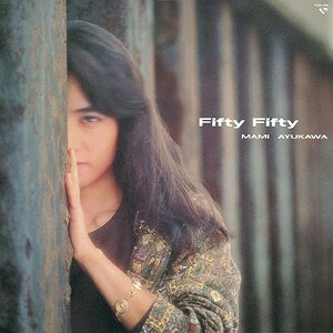 ・アーティスト 鮎川麻弥 ・タイトル Fifty Fifty ・レーベル・型番 CRYSTAL BIRD K28A696 ・フォーマット LPレコード ・コンディション(盤) 良い (VG+) ・コンディション(ジャケット) 良い (VG+) ・コンディション(帯) 良い (VG+) ・特記事項 【ライナー付き】 サンプル画像です。実際の商品の画像ではありません 商品写真はバーコード/カタログ番号に対応したサンプル画像ですので、お送りする商品の画像ではありません。帯やライナーなどの付属品は、特記事項に記載されている場合のみ含まれます。プロモやカラーレコードなどの仕様についても、該当する場合のみ特記事項に記載しています。 【ご購入前に必ずご確認ください】 ・本店サイト(www.recordcity.jp)とは価格、送料が違います ・本店サイト、その他支店のオーダーとは同梱発送できません ・注文確定後に別の注文を頂いた場合、注文同士の同梱は致しかねます。 ・別倉庫から発送しているため、店頭受け渡しは対応しておりません ・一部商品は他の通販サイトでも販売しているため、ご注文のタイミングによっては商品のご用意ができない場合がございます。 ・土日祝日はお休みです 金曜・祝前日9時以降のご連絡またはご入金は、返答または発送が週明け・祝日明けに順次対応となります。 ・ご購入後のキャンセル不可 ご購入後のキャンセルはいかなる理由においてもお受けできません。ご了承の上、ご購入くださいませ。 ・日本郵便(ゆうパック/ゆうメール)によるお届けになります。 ・中古品であることをご理解ください 当ストアでは中古商品を主に販売しております。中古品であることをご理解の上ご購入ください。また、一部商品はRecordCityオンラインストアで試聴可能です。 ・返品について お客様のご都合による返品は一切承っておりません。 表記の内容と実際の商品に相違がある場合、また針飛び等で返品・返金をご希望される場合は、商品の到着後1週間以内にご連絡ください。商品の返送をこちらで確認後、キャンセル・返金を行います。 コンディションVG以下の商品は返品できません。プレイに影響のない表面のこすれ傷、プレス起因のノイズ盤は返品の対象外です。 【コンディション表記】 ・ほぼ新品(M-)(Like New) 完全な新品。未使用。当店ではほぼ使用しません ・非常に良い(EX)(Excellent) 中古盤として美品な状態。わずかな経年を感じるものの傷みを感じさせない、当店基準で最高の状態 ・良い(VG+)(Very Good Plus) 丁寧に扱われた中古品で、軽い使用感がみられる。 ・可(VG)(Acceptable) 使い込まれた中古品で、「良い」よりもさらに使用感がみられる。 ・悪い(VG-)(Bad) 状態が悪いアイテム。使用の保障はなく、再生不可、針飛び、目立つノイズがあるかもしれない。状態によるクレーム不可。返品不可。 ・非常に悪い(G)(Very Bad) 「悪い」よりさらに状態が悪いアイテム。使用の保障はなく、再生不可、針飛び、目立つノイズがあるかもしれない。状態によるクレーム不可。返品不可。 ・ジャンク(Fair)(Junk/Fair) 割れている、反っている、水ダメージがある、カビ、ジャケットが分離している、ひどい書き込み、ひどい擦れなど最低の状態。使用の保障はなく、再生不可、針飛び、目立つノイズがあるかもしれない。状態によるクレーム不可。返品不可。 ・ジャンク(Poor)(Junk/Poor) 割れている、反っている、水ダメージがある、カビ、ジャケットが分離している、ひどい書き込み、ひどい擦れなど最低の状態。使用の保障はなく、再生不可、針飛び、目立つノイズがあるかもしれない。状態によるクレーム不可。返品不可。