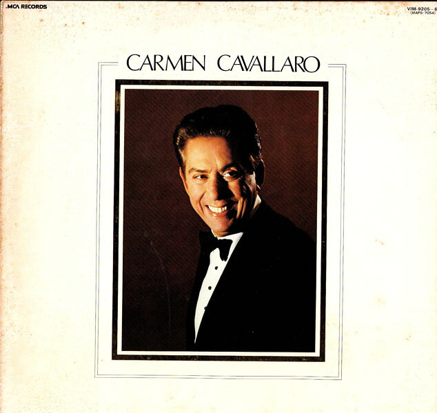 ・アーティスト Carmen Cavallaro ・タイトル Best Of Carmen Cavallaro ・レーベル・型番 MCA VIM92056 ・フォーマット LPレコード ・コンディション(盤) 非常に良い(EX) ・コンディション(ジャケット) 良い (VG+) ・コンディション(帯) 良い (VG+) ・特記事項 【見開き内側に書き込み】【オビに目立つ染み】 サンプル画像です。実際の商品の画像ではありません 商品写真はバーコード/カタログ番号に対応したサンプル画像ですので、お送りする商品の画像ではありません。帯やライナーなどの付属品は、特記事項に記載されている場合のみ含まれます。プロモやカラーレコードなどの仕様についても、該当する場合のみ特記事項に記載しています。 【ご購入前に必ずご確認ください】 ・本店サイト(www.recordcity.jp)とは価格、送料が違います ・本店サイト、その他支店のオーダーとは同梱発送できません ・注文確定後に別の注文を頂いた場合、注文同士の同梱は致しかねます。 ・別倉庫から発送しているため、店頭受け渡しは対応しておりません ・一部商品は他の通販サイトでも販売しているため、ご注文のタイミングによっては商品のご用意ができない場合がございます。 ・土日祝日はお休みです 金曜・祝前日9時以降のご連絡またはご入金は、返答または発送が週明け・祝日明けに順次対応となります。 ・ご購入後のキャンセル不可 ご購入後のキャンセルはいかなる理由においてもお受けできません。ご了承の上、ご購入くださいませ。 ・日本郵便(ゆうパック/ゆうメール)によるお届けになります。 ・中古品であることをご理解ください 当ストアでは中古商品を主に販売しております。中古品であることをご理解の上ご購入ください。また、一部商品はRecordCityオンラインストアで試聴可能です。 ・返品について お客様のご都合による返品は一切承っておりません。 表記の内容と実際の商品に相違がある場合、また針飛び等で返品・返金をご希望される場合は、商品の到着後1週間以内にご連絡ください。商品の返送をこちらで確認後、キャンセル・返金を行います。 コンディションVG以下の商品は返品できません。プレイに影響のない表面のこすれ傷、プレス起因のノイズ盤は返品の対象外です。 【コンディション表記】 ・ほぼ新品(M-)(Like New) 完全な新品。未使用。当店ではほぼ使用しません ・非常に良い(EX)(Excellent) 中古盤として美品な状態。わずかな経年を感じるものの傷みを感じさせない、当店基準で最高の状態 ・良い(VG+)(Very Good Plus) 丁寧に扱われた中古品で、軽い使用感がみられる。 ・可(VG)(Acceptable) 使い込まれた中古品で、「良い」よりもさらに使用感がみられる。 ・悪い(VG-)(Bad) 状態が悪いアイテム。使用の保障はなく、再生不可、針飛び、目立つノイズがあるかもしれない。状態によるクレーム不可。返品不可。 ・非常に悪い(G)(Very Bad) 「悪い」よりさらに状態が悪いアイテム。使用の保障はなく、再生不可、針飛び、目立つノイズがあるかもしれない。状態によるクレーム不可。返品不可。 ・ジャンク(Fair)(Junk/Fair) 割れている、反っている、水ダメージがある、カビ、ジャケットが分離している、ひどい書き込み、ひどい擦れなど最低の状態。使用の保障はなく、再生不可、針飛び、目立つノイズがあるかもしれない。状態によるクレーム不可。返品不可。 ・ジャンク(Poor)(Junk/Poor) 割れている、反っている、水ダメージがある、カビ、ジャケットが分離している、ひどい書き込み、ひどい擦れなど最低の状態。使用の保障はなく、再生不可、針飛び、目立つノイズがあるかもしれない。状態によるクレーム不可。返品不可。