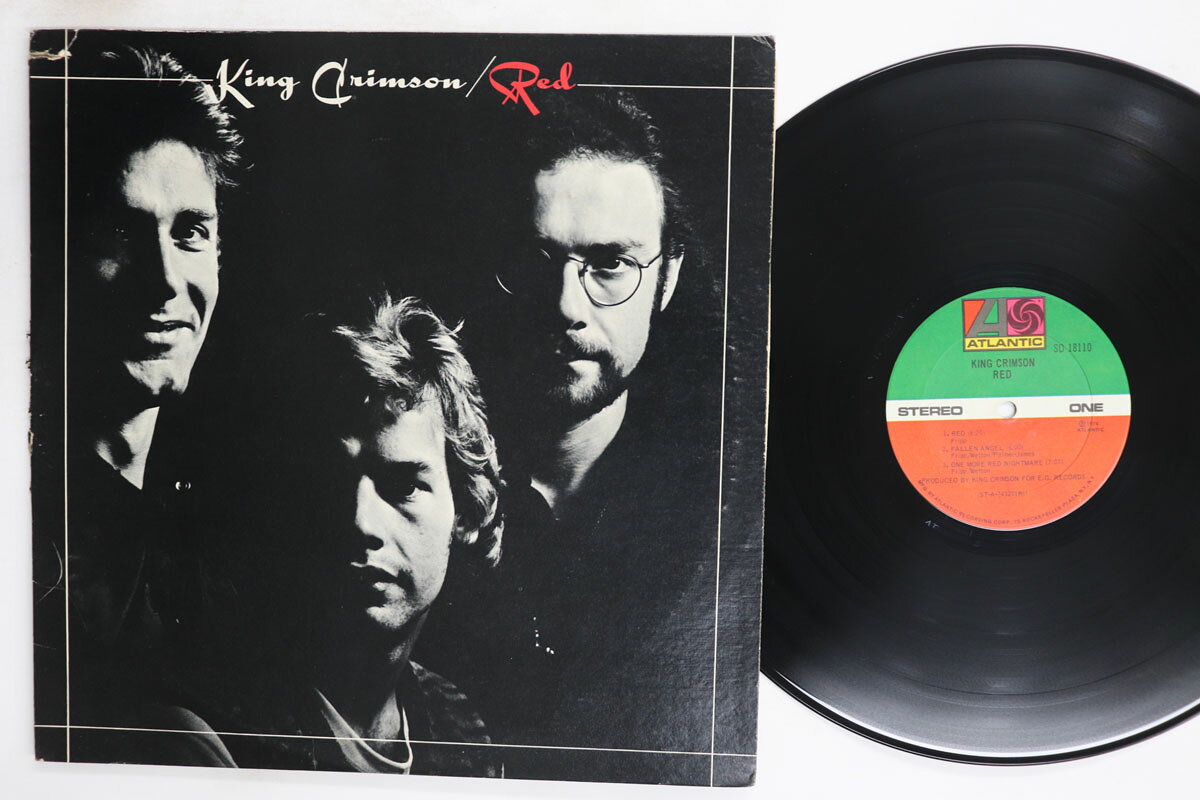 ・アーティスト King Crimson ・タイトル Red ・レーベル・型番 ATLANTIC SD18110 ・フォーマット LPレコード ・コンディション(盤) 良い (VG+) ・コンディション(ジャケット) 可 (VG) ・コンディション(帯) オビなし ・特記事項 【カバーの角カットアウト】【カバー抜け】 実際に発送される商品の画像です 【ご購入前に必ずご確認ください】 ・本店サイト(www.recordcity.jp)とは価格、送料が違います ・本店サイト、その他支店のオーダーとは同梱発送できません ・注文確定後に別の注文を頂いた場合、注文同士の同梱は致しかねます。 ・別倉庫から発送しているため、店頭受け渡しは対応しておりません ・一部商品は他の通販サイトでも販売しているため、ご注文のタイミングによっては商品のご用意ができない場合がございます。 ・土日祝日はお休みです 金曜・祝前日9時以降のご連絡またはご入金は、返答または発送が週明け・祝日明けに順次対応となります。 ・ご購入後のキャンセル不可 ご購入後のキャンセルはいかなる理由においてもお受けできません。ご了承の上、ご購入くださいませ。 ・日本郵便(ゆうパック/ゆうメール)によるお届けになります。 ・中古品であることをご理解ください 当ストアでは中古商品を主に販売しております。中古品であることをご理解の上ご購入ください。また、一部商品はRecordCityオンラインストアで試聴可能です。 ・返品について お客様のご都合による返品は一切承っておりません。 表記の内容と実際の商品に相違がある場合、また針飛び等で返品・返金をご希望される場合は、商品の到着後1週間以内にご連絡ください。商品の返送をこちらで確認後、キャンセル・返金を行います。 コンディションVG以下の商品は返品できません。プレイに影響のない表面のこすれ傷、プレス起因のノイズ盤は返品の対象外です。 【コンディション表記】 ・ほぼ新品(M-)(Like New) 完全な新品。未使用。当店ではほぼ使用しません ・非常に良い(EX)(Excellent) 中古盤として美品な状態。わずかな経年を感じるものの傷みを感じさせない、当店基準で最高の状態 ・良い(VG+)(Very Good Plus) 丁寧に扱われた中古品で、軽い使用感がみられる。 ・可(VG)(Acceptable) 使い込まれた中古品で、「良い」よりもさらに使用感がみられる。 ・悪い(VG-)(Bad) 状態が悪いアイテム。使用の保障はなく、再生不可、針飛び、目立つノイズがあるかもしれない。状態によるクレーム不可。返品不可。 ・非常に悪い(G)(Very Bad) 「悪い」よりさらに状態が悪いアイテム。使用の保障はなく、再生不可、針飛び、目立つノイズがあるかもしれない。状態によるクレーム不可。返品不可。 ・ジャンク(Fair)(Junk/Fair) 割れている、反っている、水ダメージがある、カビ、ジャケットが分離している、ひどい書き込み、ひどい擦れなど最低の状態。使用の保障はなく、再生不可、針飛び、目立つノイズがあるかもしれない。状態によるクレーム不可。返品不可。 ・ジャンク(Poor)(Junk/Poor) 割れている、反っている、水ダメージがある、カビ、ジャケットが分離している、ひどい書き込み、ひどい擦れなど最低の状態。使用の保障はなく、再生不可、針飛び、目立つノイズがあるかもしれない。状態によるクレーム不可。返品不可。