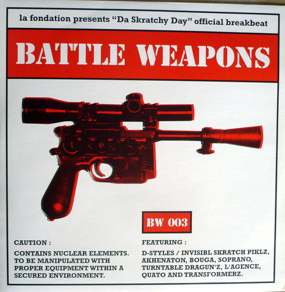 ・アーティスト La Fondation DJ Crew & Sly ・タイトル Battle Weapons 3 ・レーベル・型番 La Fondation BW03 ・フォーマット LPレコード ・コンディション(盤) 悪い (VG-) ・コンディション(ジャケット) 良い (VG+) ・コンディション(帯) オビなし ・特記事項 【盤に深いキズ】【レーベルに書き込み】【カバーに目立つ染み】 サンプル画像です。実際の商品の画像ではありません 商品写真はバーコード/カタログ番号に対応したサンプル画像ですので、お送りする商品の画像ではありません。帯やライナーなどの付属品は、特記事項に記載されている場合のみ含まれます。プロモやカラーレコードなどの仕様についても、該当する場合のみ特記事項に記載しています。 【ご購入前に必ずご確認ください】 ・本店サイト(www.recordcity.jp)とは価格、送料が違います ・本店サイト、その他支店のオーダーとは同梱発送できません ・注文確定後に別の注文を頂いた場合、注文同士の同梱は致しかねます。 ・別倉庫から発送しているため、店頭受け渡しは対応しておりません ・一部商品は他の通販サイトでも販売しているため、ご注文のタイミングによっては商品のご用意ができない場合がございます。 ・土日祝日はお休みです 金曜・祝前日9時以降のご連絡またはご入金は、返答または発送が週明け・祝日明けに順次対応となります。 ・ご購入後のキャンセル不可 ご購入後のキャンセルはいかなる理由においてもお受けできません。ご了承の上、ご購入くださいませ。 ・日本郵便(ゆうパック/ゆうメール)によるお届けになります。 ・中古品であることをご理解ください 当ストアでは中古商品を主に販売しております。中古品であることをご理解の上ご購入ください。また、一部商品はRecordCityオンラインストアで試聴可能です。 ・返品について お客様のご都合による返品は一切承っておりません。 表記の内容と実際の商品に相違がある場合、また針飛び等で返品・返金をご希望される場合は、商品の到着後1週間以内にご連絡ください。商品の返送をこちらで確認後、キャンセル・返金を行います。 コンディションVG以下の商品は返品できません。プレイに影響のない表面のこすれ傷、プレス起因のノイズ盤は返品の対象外です。 【コンディション表記】 ・ほぼ新品(M-)(Like New) 完全な新品。未使用。当店ではほぼ使用しません ・非常に良い(EX)(Excellent) 中古盤として美品な状態。わずかな経年を感じるものの傷みを感じさせない、当店基準で最高の状態 ・良い(VG+)(Very Good Plus) 丁寧に扱われた中古品で、軽い使用感がみられる。 ・可(VG)(Acceptable) 使い込まれた中古品で、「良い」よりもさらに使用感がみられる。 ・悪い(VG-)(Bad) 状態が悪いアイテム。使用の保障はなく、再生不可、針飛び、目立つノイズがあるかもしれない。状態によるクレーム不可。返品不可。 ・非常に悪い(G)(Very Bad) 「悪い」よりさらに状態が悪いアイテム。使用の保障はなく、再生不可、針飛び、目立つノイズがあるかもしれない。状態によるクレーム不可。返品不可。 ・ジャンク(Fair)(Junk/Fair) 割れている、反っている、水ダメージがある、カビ、ジャケットが分離している、ひどい書き込み、ひどい擦れなど最低の状態。使用の保障はなく、再生不可、針飛び、目立つノイズがあるかもしれない。状態によるクレーム不可。返品不可。 ・ジャンク(Poor)(Junk/Poor) 割れている、反っている、水ダメージがある、カビ、ジャケットが分離している、ひどい書き込み、ひどい擦れなど最低の状態。使用の保障はなく、再生不可、針飛び、目立つノイズがあるかもしれない。状態によるクレーム不可。返品不可。