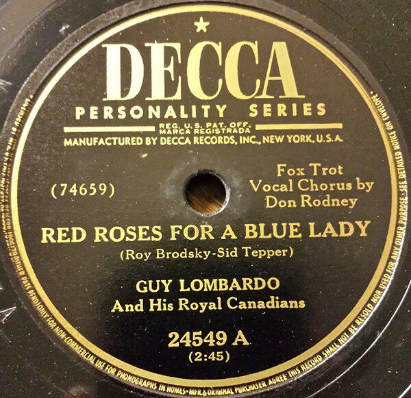 ・アーティスト Guy Lombardo & His Royal Canadians ・タイトル Red Roses For A Blue Lady / Everywhere You Go ・レーベル・型番 DECCA 24549 ・フォーマット 78回転SP盤レコード ・コンディション(盤) 良い (VG+) ・コンディション(ジャケット) 可 (VG) ・コンディション(帯) オビなし ・特記事項 【※再生コンディションによる返品不可】 サンプル画像です。実際の商品の画像ではありません 商品写真はバーコード/カタログ番号に対応したサンプル画像ですので、お送りする商品の画像ではありません。帯やライナーなどの付属品は、特記事項に記載されている場合のみ含まれます。プロモやカラーレコードなどの仕様についても、該当する場合のみ特記事項に記載しています。 【ご購入前に必ずご確認ください】 ・本店サイト(www.recordcity.jp)とは価格、送料が違います ・本店サイト、その他支店のオーダーとは同梱発送できません ・注文確定後に別の注文を頂いた場合、注文同士の同梱は致しかねます。 ・別倉庫から発送しているため、店頭受け渡しは対応しておりません ・一部商品は他の通販サイトでも販売しているため、ご注文のタイミングによっては商品のご用意ができない場合がございます。 ・土日祝日はお休みです 金曜・祝前日9時以降のご連絡またはご入金は、返答または発送が週明け・祝日明けに順次対応となります。 ・ご購入後のキャンセル不可 ご購入後のキャンセルはいかなる理由においてもお受けできません。ご了承の上、ご購入くださいませ。 ・日本郵便(ゆうパック/ゆうメール)によるお届けになります。 ・中古品であることをご理解ください 当ストアでは中古商品を主に販売しております。中古品であることをご理解の上ご購入ください。また、一部商品はRecordCityオンラインストアで試聴可能です。 ・返品について お客様のご都合による返品は一切承っておりません。 表記の内容と実際の商品に相違がある場合、また針飛び等で返品・返金をご希望される場合は、商品の到着後1週間以内にご連絡ください。商品の返送をこちらで確認後、キャンセル・返金を行います。 コンディションVG以下の商品は返品できません。プレイに影響のない表面のこすれ傷、プレス起因のノイズ盤は返品の対象外です。 【コンディション表記】 ・ほぼ新品(M-)(Like New) 完全な新品。未使用。当店ではほぼ使用しません ・非常に良い(EX)(Excellent) 中古盤として美品な状態。わずかな経年を感じるものの傷みを感じさせない、当店基準で最高の状態 ・良い(VG+)(Very Good Plus) 丁寧に扱われた中古品で、軽い使用感がみられる。 ・可(VG)(Acceptable) 使い込まれた中古品で、「良い」よりもさらに使用感がみられる。 ・悪い(VG-)(Bad) 状態が悪いアイテム。使用の保障はなく、再生不可、針飛び、目立つノイズがあるかもしれない。状態によるクレーム不可。返品不可。 ・非常に悪い(G)(Very Bad) 「悪い」よりさらに状態が悪いアイテム。使用の保障はなく、再生不可、針飛び、目立つノイズがあるかもしれない。状態によるクレーム不可。返品不可。 ・ジャンク(Fair)(Junk/Fair) 割れている、反っている、水ダメージがある、カビ、ジャケットが分離している、ひどい書き込み、ひどい擦れなど最低の状態。使用の保障はなく、再生不可、針飛び、目立つノイズがあるかもしれない。状態によるクレーム不可。返品不可。 ・ジャンク(Poor)(Junk/Poor) 割れている、反っている、水ダメージがある、カビ、ジャケットが分離している、ひどい書き込み、ひどい擦れなど最低の状態。使用の保障はなく、再生不可、針飛び、目立つノイズがあるかもしれない。状態によるクレーム不可。返品不可。