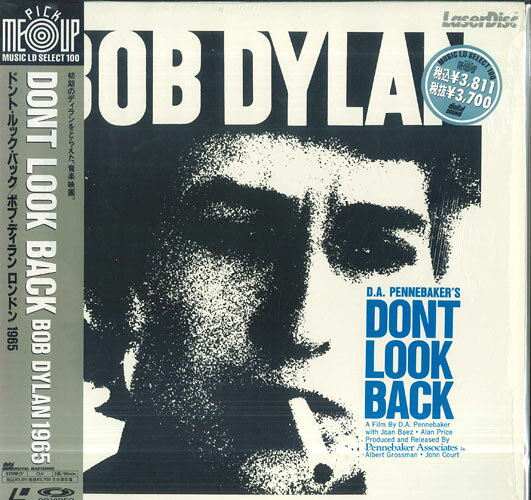 ・アーティスト Bob Dylan ・タイトル Dont Look Back ・レーベル・型番 LASERDISC SM0373325 ・フォーマット レーザーディスク ・コンディション(盤) 良い (VG+) ・コンディション(ジャケット) 非常に良い(EX) ・コンディション(帯) 非常に良い(EX) ・特記事項 【帯付き】 【ライナー付き】 【シュリンク残し】【盤に薄い跡】 サンプル画像です。実際の商品の画像ではありません 商品写真はバーコード/カタログ番号に対応したサンプル画像ですので、お送りする商品の画像ではありません。帯やライナーなどの付属品は、特記事項に記載されている場合のみ含まれます。プロモやカラーレコードなどの仕様についても、該当する場合のみ特記事項に記載しています。 【ご購入前に必ずご確認ください】 ・本店サイト(www.recordcity.jp)とは価格、送料が違います ・本店サイト、その他支店のオーダーとは同梱発送できません ・注文確定後に別の注文を頂いた場合、注文同士の同梱は致しかねます。 ・別倉庫から発送しているため、店頭受け渡しは対応しておりません ・一部商品は他の通販サイトでも販売しているため、ご注文のタイミングによっては商品のご用意ができない場合がございます。 ・土日祝日はお休みです 金曜・祝前日9時以降のご連絡またはご入金は、返答または発送が週明け・祝日明けに順次対応となります。 ・ご購入後のキャンセル不可 ご購入後のキャンセルはいかなる理由においてもお受けできません。ご了承の上、ご購入くださいませ。 ・日本郵便(ゆうパック/ゆうメール)によるお届けになります。 ・中古品であることをご理解ください 当ストアでは中古商品を主に販売しております。中古品であることをご理解の上ご購入ください。また、一部商品はRecordCityオンラインストアで試聴可能です。 ・返品について お客様のご都合による返品は一切承っておりません。 表記の内容と実際の商品に相違がある場合、また針飛び等で返品・返金をご希望される場合は、商品の到着後1週間以内にご連絡ください。商品の返送をこちらで確認後、キャンセル・返金を行います。 コンディションVG以下の商品は返品できません。プレイに影響のない表面のこすれ傷、プレス起因のノイズ盤は返品の対象外です。 【コンディション表記】 ・ほぼ新品(M-)(Like New) 完全な新品。未使用。当店ではほぼ使用しません ・非常に良い(EX)(Excellent) 中古盤として美品な状態。わずかな経年を感じるものの傷みを感じさせない、当店基準で最高の状態 ・良い(VG+)(Very Good Plus) 丁寧に扱われた中古品で、軽い使用感がみられる。 ・可(VG)(Acceptable) 使い込まれた中古品で、「良い」よりもさらに使用感がみられる。 ・悪い(VG-)(Bad) 状態が悪いアイテム。使用の保障はなく、再生不可、針飛び、目立つノイズがあるかもしれない。状態によるクレーム不可。返品不可。 ・非常に悪い(G)(Very Bad) 「悪い」よりさらに状態が悪いアイテム。使用の保障はなく、再生不可、針飛び、目立つノイズがあるかもしれない。状態によるクレーム不可。返品不可。 ・ジャンク(Fair)(Junk/Fair) 割れている、反っている、水ダメージがある、カビ、ジャケットが分離している、ひどい書き込み、ひどい擦れなど最低の状態。使用の保障はなく、再生不可、針飛び、目立つノイズがあるかもしれない。状態によるクレーム不可。返品不可。 ・ジャンク(Poor)(Junk/Poor) 割れている、反っている、水ダメージがある、カビ、ジャケットが分離している、ひどい書き込み、ひどい擦れなど最低の状態。使用の保障はなく、再生不可、針飛び、目立つノイズがあるかもしれない。状態によるクレーム不可。返品不可。