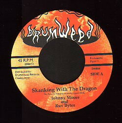 【中古】7インチ Johnny Moore &amp; Ruv Bytes Skanking With The Dragon DW004 Drumweed