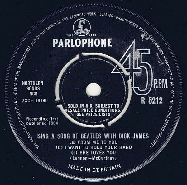 ・アーティスト Dick James ・タイトル Sing A Song Of Beatles With Dick James ・レーベル・型番 Parlophone R5212 ・フォーマット 7インチレコード ・コンディション(盤) 可 (VG) ・コンディション(ジャケット) プレインカバー（元ジャケット／カバー無し） ・コンディション(帯) オビなし ・特記事項 【盤に目立ったキズ】 サンプル画像です。実際の商品の画像ではありません 商品写真はバーコード/カタログ番号に対応したサンプル画像ですので、お送りする商品の画像ではありません。帯やライナーなどの付属品は、特記事項に記載されている場合のみ含まれます。プロモやカラーレコードなどの仕様についても、該当する場合のみ特記事項に記載しています。 【ご購入前に必ずご確認ください】 ・本店サイト(www.recordcity.jp)とは価格、送料が違います ・本店サイト、その他支店のオーダーとは同梱発送できません ・注文確定後に別の注文を頂いた場合、注文同士の同梱は致しかねます。 ・別倉庫から発送しているため、店頭受け渡しは対応しておりません ・一部商品は他の通販サイトでも販売しているため、ご注文のタイミングによっては商品のご用意ができない場合がございます。 ・土日祝日はお休みです 金曜・祝前日9時以降のご連絡またはご入金は、返答または発送が週明け・祝日明けに順次対応となります。 ・ご購入後のキャンセル不可 ご購入後のキャンセルはいかなる理由においてもお受けできません。ご了承の上、ご購入くださいませ。 ・日本郵便(ゆうパック/ゆうメール)によるお届けになります。 ・中古品であることをご理解ください 当ストアでは中古商品を主に販売しております。中古品であることをご理解の上ご購入ください。また、一部商品はRecordCityオンラインストアで試聴可能です。 ・返品について お客様のご都合による返品は一切承っておりません。 表記の内容と実際の商品に相違がある場合、また針飛び等で返品・返金をご希望される場合は、商品の到着後1週間以内にご連絡ください。商品の返送をこちらで確認後、キャンセル・返金を行います。 コンディションVG以下の商品は返品できません。プレイに影響のない表面のこすれ傷、プレス起因のノイズ盤は返品の対象外です。 【コンディション表記】 ・ほぼ新品(M-)(Like New) 完全な新品。未使用。当店ではほぼ使用しません ・非常に良い(EX)(Excellent) 中古盤として美品な状態。わずかな経年を感じるものの傷みを感じさせない、当店基準で最高の状態 ・良い(VG+)(Very Good Plus) 丁寧に扱われた中古品で、軽い使用感がみられる。 ・可(VG)(Acceptable) 使い込まれた中古品で、「良い」よりもさらに使用感がみられる。 ・悪い(VG-)(Bad) 状態が悪いアイテム。使用の保障はなく、再生不可、針飛び、目立つノイズがあるかもしれない。状態によるクレーム不可。返品不可。 ・非常に悪い(G)(Very Bad) 「悪い」よりさらに状態が悪いアイテム。使用の保障はなく、再生不可、針飛び、目立つノイズがあるかもしれない。状態によるクレーム不可。返品不可。 ・ジャンク(Fair)(Junk/Fair) 割れている、反っている、水ダメージがある、カビ、ジャケットが分離している、ひどい書き込み、ひどい擦れなど最低の状態。使用の保障はなく、再生不可、針飛び、目立つノイズがあるかもしれない。状態によるクレーム不可。返品不可。 ・ジャンク(Poor)(Junk/Poor) 割れている、反っている、水ダメージがある、カビ、ジャケットが分離している、ひどい書き込み、ひどい擦れなど最低の状態。使用の保障はなく、再生不可、針飛び、目立つノイズがあるかもしれない。状態によるクレーム不可。返品不可。