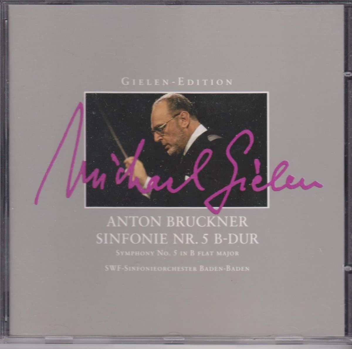 ・アーティスト Bruckner ブルックナー ・タイトル Symphony No.5: Gielen, Swf-so Baden-baden ・レーベル・型番 Intercord INT860907 ・フォーマット CD ・コンディション(盤) 非常に良い(EX) ・コンディション(ジャケット) ・コンディション(帯) オビなし ・特記事項 サンプル画像です。実際の商品の画像ではありません 商品写真はバーコード/カタログ番号に対応したサンプル画像ですので、お送りする商品の画像ではありません。帯やライナーなどの付属品は、特記事項に記載されている場合のみ含まれます。プロモやカラーレコードなどの仕様についても、該当する場合のみ特記事項に記載しています。 【ご購入前に必ずご確認ください】 ・本店サイト(www.recordcity.jp)とは価格、送料が違います ・本店サイト、その他支店のオーダーとは同梱発送できません ・注文確定後に別の注文を頂いた場合、注文同士の同梱は致しかねます。 ・別倉庫から発送しているため、店頭受け渡しは対応しておりません ・一部商品は他の通販サイトでも販売しているため、ご注文のタイミングによっては商品のご用意ができない場合がございます。 ・土日祝日はお休みです 金曜・祝前日9時以降のご連絡またはご入金は、返答または発送が週明け・祝日明けに順次対応となります。 ・ご購入後のキャンセル不可 ご購入後のキャンセルはいかなる理由においてもお受けできません。ご了承の上、ご購入くださいませ。 ・日本郵便(ゆうパック/ゆうメール)によるお届けになります。 ・中古品であることをご理解ください 当ストアでは中古商品を主に販売しております。中古品であることをご理解の上ご購入ください。また、一部商品はRecordCityオンラインストアで試聴可能です。 ・返品について お客様のご都合による返品は一切承っておりません。 表記の内容と実際の商品に相違がある場合、また針飛び等で返品・返金をご希望される場合は、商品の到着後1週間以内にご連絡ください。商品の返送をこちらで確認後、キャンセル・返金を行います。 コンディションVG以下の商品は返品できません。プレイに影響のない表面のこすれ傷、プレス起因のノイズ盤は返品の対象外です。 【コンディション表記】 ・ほぼ新品(M-)(Like New) 完全な新品。未使用。当店ではほぼ使用しません ・非常に良い(EX)(Excellent) 中古盤として美品な状態。わずかな経年を感じるものの傷みを感じさせない、当店基準で最高の状態 ・良い(VG+)(Very Good Plus) 丁寧に扱われた中古品で、軽い使用感がみられる。 ・可(VG)(Acceptable) 使い込まれた中古品で、「良い」よりもさらに使用感がみられる。 ・悪い(VG-)(Bad) 状態が悪いアイテム。使用の保障はなく、再生不可、針飛び、目立つノイズがあるかもしれない。状態によるクレーム不可。返品不可。 ・非常に悪い(G)(Very Bad) 「悪い」よりさらに状態が悪いアイテム。使用の保障はなく、再生不可、針飛び、目立つノイズがあるかもしれない。状態によるクレーム不可。返品不可。 ・ジャンク(Fair)(Junk/Fair) 割れている、反っている、水ダメージがある、カビ、ジャケットが分離している、ひどい書き込み、ひどい擦れなど最低の状態。使用の保障はなく、再生不可、針飛び、目立つノイズがあるかもしれない。状態によるクレーム不可。返品不可。 ・ジャンク(Poor)(Junk/Poor) 割れている、反っている、水ダメージがある、カビ、ジャケットが分離している、ひどい書き込み、ひどい擦れなど最低の状態。使用の保障はなく、再生不可、針飛び、目立つノイズがあるかもしれない。状態によるクレーム不可。返品不可。