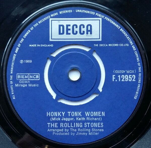 ・アーティスト Rolling Stones ・タイトル Honky Tonk Women / You Can't Always Get What You Want ・レーベル・型番 Decca F12952 ・フォーマット 7インチレコード ・コンディション(盤) 良い (VG+) ・コンディション(ジャケット) プレインカバー（元ジャケット／カバー無し） ・コンディション(帯) オビなし ・特記事項 サンプル画像です。実際の商品の画像ではありません 商品写真はバーコード/カタログ番号に対応したサンプル画像ですので、お送りする商品の画像ではありません。帯やライナーなどの付属品は、特記事項に記載されている場合のみ含まれます。プロモやカラーレコードなどの仕様についても、該当する場合のみ特記事項に記載しています。 【ご購入前に必ずご確認ください】 ・本店サイト(www.recordcity.jp)とは価格、送料が違います ・本店サイト、その他支店のオーダーとは同梱発送できません ・注文確定後に別の注文を頂いた場合、注文同士の同梱は致しかねます。 ・別倉庫から発送しているため、店頭受け渡しは対応しておりません ・一部商品は他の通販サイトでも販売しているため、ご注文のタイミングによっては商品のご用意ができない場合がございます。 ・土日祝日はお休みです 金曜・祝前日9時以降のご連絡またはご入金は、返答または発送が週明け・祝日明けに順次対応となります。 ・ご購入後のキャンセル不可 ご購入後のキャンセルはいかなる理由においてもお受けできません。ご了承の上、ご購入くださいませ。 ・日本郵便(ゆうパック/ゆうメール)によるお届けになります。 ・中古品であることをご理解ください 当ストアでは中古商品を主に販売しております。中古品であることをご理解の上ご購入ください。また、一部商品はRecordCityオンラインストアで試聴可能です。 ・返品について お客様のご都合による返品は一切承っておりません。 表記の内容と実際の商品に相違がある場合、また針飛び等で返品・返金をご希望される場合は、商品の到着後1週間以内にご連絡ください。商品の返送をこちらで確認後、キャンセル・返金を行います。 コンディションVG以下の商品は返品できません。プレイに影響のない表面のこすれ傷、プレス起因のノイズ盤は返品の対象外です。 【コンディション表記】 ・ほぼ新品(M-)(Like New) 完全な新品。未使用。当店ではほぼ使用しません ・非常に良い(EX)(Excellent) 中古盤として美品な状態。わずかな経年を感じるものの傷みを感じさせない、当店基準で最高の状態 ・良い(VG+)(Very Good Plus) 丁寧に扱われた中古品で、軽い使用感がみられる。 ・可(VG)(Acceptable) 使い込まれた中古品で、「良い」よりもさらに使用感がみられる。 ・悪い(VG-)(Bad) 状態が悪いアイテム。使用の保障はなく、再生不可、針飛び、目立つノイズがあるかもしれない。状態によるクレーム不可。返品不可。 ・非常に悪い(G)(Very Bad) 「悪い」よりさらに状態が悪いアイテム。使用の保障はなく、再生不可、針飛び、目立つノイズがあるかもしれない。状態によるクレーム不可。返品不可。 ・ジャンク(Fair)(Junk/Fair) 割れている、反っている、水ダメージがある、カビ、ジャケットが分離している、ひどい書き込み、ひどい擦れなど最低の状態。使用の保障はなく、再生不可、針飛び、目立つノイズがあるかもしれない。状態によるクレーム不可。返品不可。 ・ジャンク(Poor)(Junk/Poor) 割れている、反っている、水ダメージがある、カビ、ジャケットが分離している、ひどい書き込み、ひどい擦れなど最低の状態。使用の保障はなく、再生不可、針飛び、目立つノイズがあるかもしれない。状態によるクレーム不可。返品不可。
