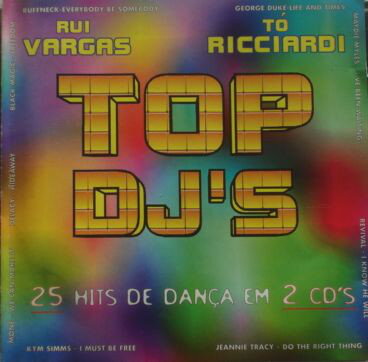 ・アーティスト Various ・タイトル Top DJ's ・レーベル・型番 Edisom, Lda. 807663 ・フォーマット CD ・コンディション(盤) 可 (VG) ・コンディション(ジャケット) ・コンディション(帯) オビなし ・特記事項 【ケースダメージ】 サンプル画像です。実際の商品の画像ではありません 商品写真はバーコード/カタログ番号に対応したサンプル画像ですので、お送りする商品の画像ではありません。帯やライナーなどの付属品は、特記事項に記載されている場合のみ含まれます。プロモやカラーレコードなどの仕様についても、該当する場合のみ特記事項に記載しています。 【ご購入前に必ずご確認ください】 ・本店サイト(www.recordcity.jp)とは価格、送料が違います ・本店サイト、その他支店のオーダーとは同梱発送できません ・注文確定後に別の注文を頂いた場合、注文同士の同梱は致しかねます。 ・別倉庫から発送しているため、店頭受け渡しは対応しておりません ・一部商品は他の通販サイトでも販売しているため、ご注文のタイミングによっては商品のご用意ができない場合がございます。 ・土日祝日はお休みです 金曜・祝前日9時以降のご連絡またはご入金は、返答または発送が週明け・祝日明けに順次対応となります。 ・ご購入後のキャンセル不可 ご購入後のキャンセルはいかなる理由においてもお受けできません。ご了承の上、ご購入くださいませ。 ・日本郵便(ゆうパック/ゆうメール)によるお届けになります。 ・中古品であることをご理解ください 当ストアでは中古商品を主に販売しております。中古品であることをご理解の上ご購入ください。また、一部商品はRecordCityオンラインストアで試聴可能です。 ・返品について お客様のご都合による返品は一切承っておりません。 表記の内容と実際の商品に相違がある場合、また針飛び等で返品・返金をご希望される場合は、商品の到着後1週間以内にご連絡ください。商品の返送をこちらで確認後、キャンセル・返金を行います。 コンディションVG以下の商品は返品できません。プレイに影響のない表面のこすれ傷、プレス起因のノイズ盤は返品の対象外です。 【コンディション表記】 ・ほぼ新品(M-)(Like New) 完全な新品。未使用。当店ではほぼ使用しません ・非常に良い(EX)(Excellent) 中古盤として美品な状態。わずかな経年を感じるものの傷みを感じさせない、当店基準で最高の状態 ・良い(VG+)(Very Good Plus) 丁寧に扱われた中古品で、軽い使用感がみられる。 ・可(VG)(Acceptable) 使い込まれた中古品で、「良い」よりもさらに使用感がみられる。 ・悪い(VG-)(Bad) 状態が悪いアイテム。使用の保障はなく、再生不可、針飛び、目立つノイズがあるかもしれない。状態によるクレーム不可。返品不可。 ・非常に悪い(G)(Very Bad) 「悪い」よりさらに状態が悪いアイテム。使用の保障はなく、再生不可、針飛び、目立つノイズがあるかもしれない。状態によるクレーム不可。返品不可。 ・ジャンク(Fair)(Junk/Fair) 割れている、反っている、水ダメージがある、カビ、ジャケットが分離している、ひどい書き込み、ひどい擦れなど最低の状態。使用の保障はなく、再生不可、針飛び、目立つノイズがあるかもしれない。状態によるクレーム不可。返品不可。 ・ジャンク(Poor)(Junk/Poor) 割れている、反っている、水ダメージがある、カビ、ジャケットが分離している、ひどい書き込み、ひどい擦れなど最低の状態。使用の保障はなく、再生不可、針飛び、目立つノイズがあるかもしれない。状態によるクレーム不可。返品不可。