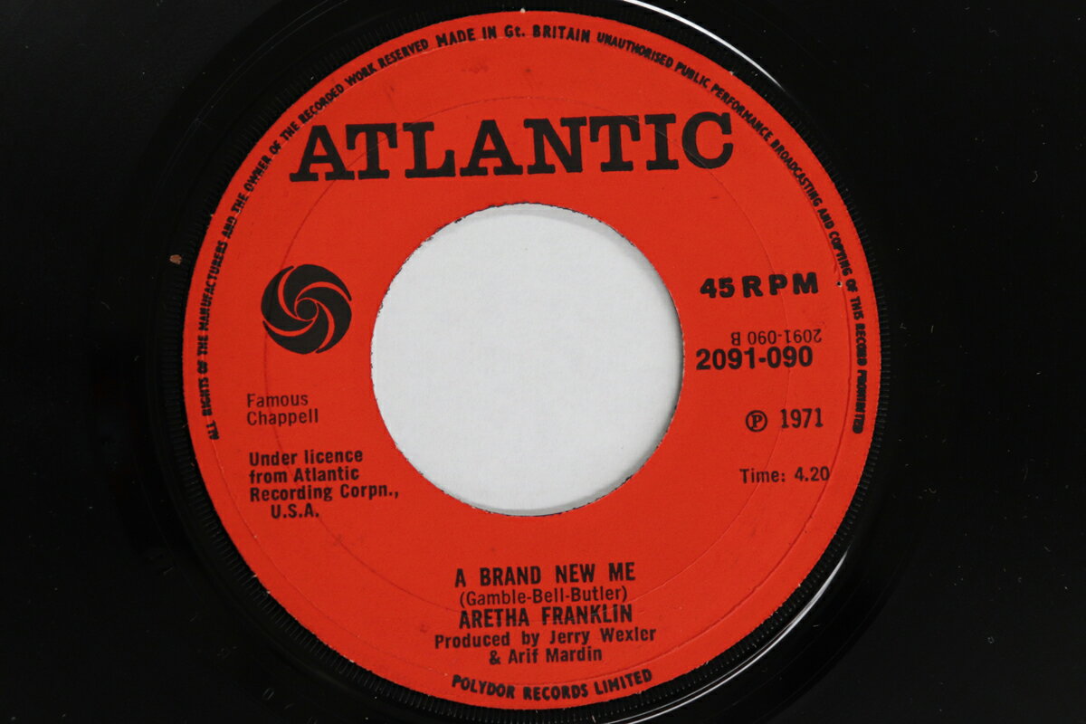 ・アーティスト Aretha Franklin ・タイトル Bridge Over Troubled Water ・レーベル・型番 Atlantic 2091090 ・フォーマット 7インチレコード ・コンディション(盤) 非常に良い(EX) ・コンディション(ジャケット) ・コンディション(帯) オビなし ・特記事項 実際に発送される商品の画像です 【ご購入前に必ずご確認ください】 ・本店サイト(www.recordcity.jp)とは価格、送料が違います ・本店サイト、その他支店のオーダーとは同梱発送できません ・注文確定後に別の注文を頂いた場合、注文同士の同梱は致しかねます。 ・別倉庫から発送しているため、店頭受け渡しは対応しておりません ・一部商品は他の通販サイトでも販売しているため、ご注文のタイミングによっては商品のご用意ができない場合がございます。 ・土日祝日はお休みです 金曜・祝前日9時以降のご連絡またはご入金は、返答または発送が週明け・祝日明けに順次対応となります。 ・ご購入後のキャンセル不可 ご購入後のキャンセルはいかなる理由においてもお受けできません。ご了承の上、ご購入くださいませ。 ・日本郵便(ゆうパック/ゆうメール)によるお届けになります。 ・中古品であることをご理解ください 当ストアでは中古商品を主に販売しております。中古品であることをご理解の上ご購入ください。また、一部商品はRecordCityオンラインストアで試聴可能です。 ・返品について お客様のご都合による返品は一切承っておりません。 表記の内容と実際の商品に相違がある場合、また針飛び等で返品・返金をご希望される場合は、商品の到着後1週間以内にご連絡ください。商品の返送をこちらで確認後、キャンセル・返金を行います。 コンディションVG以下の商品は返品できません。プレイに影響のない表面のこすれ傷、プレス起因のノイズ盤は返品の対象外です。 【コンディション表記】 ・ほぼ新品(M-)(Like New) 完全な新品。未使用。当店ではほぼ使用しません ・非常に良い(EX)(Excellent) 中古盤として美品な状態。わずかな経年を感じるものの傷みを感じさせない、当店基準で最高の状態 ・良い(VG+)(Very Good Plus) 丁寧に扱われた中古品で、軽い使用感がみられる。 ・可(VG)(Acceptable) 使い込まれた中古品で、「良い」よりもさらに使用感がみられる。 ・悪い(VG-)(Bad) 状態が悪いアイテム。使用の保障はなく、再生不可、針飛び、目立つノイズがあるかもしれない。状態によるクレーム不可。返品不可。 ・非常に悪い(G)(Very Bad) 「悪い」よりさらに状態が悪いアイテム。使用の保障はなく、再生不可、針飛び、目立つノイズがあるかもしれない。状態によるクレーム不可。返品不可。 ・ジャンク(Fair)(Junk/Fair) 割れている、反っている、水ダメージがある、カビ、ジャケットが分離している、ひどい書き込み、ひどい擦れなど最低の状態。使用の保障はなく、再生不可、針飛び、目立つノイズがあるかもしれない。状態によるクレーム不可。返品不可。 ・ジャンク(Poor)(Junk/Poor) 割れている、反っている、水ダメージがある、カビ、ジャケットが分離している、ひどい書き込み、ひどい擦れなど最低の状態。使用の保障はなく、再生不可、針飛び、目立つノイズがあるかもしれない。状態によるクレーム不可。返品不可。