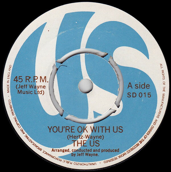 ・アーティスト Us (2) ・タイトル You're Ok With Us ・レーベル・型番 US SD015 ・フォーマット 7インチレコード ・コンディション(盤) 良い (VG+) ・コンディション(ジャケット) 可 (VG) ・コンディション(帯) オビなし ・特記事項 【カバー折れ/しわ】【カバーにリングウェア】 サンプル画像です。実際の商品の画像ではありません 商品写真はバーコード/カタログ番号に対応したサンプル画像ですので、お送りする商品の画像ではありません。帯やライナーなどの付属品は、特記事項に記載されている場合のみ含まれます。プロモやカラーレコードなどの仕様についても、該当する場合のみ特記事項に記載しています。 【ご購入前に必ずご確認ください】 ・本店サイト(www.recordcity.jp)とは価格、送料が違います ・本店サイト、その他支店のオーダーとは同梱発送できません ・注文確定後に別の注文を頂いた場合、注文同士の同梱は致しかねます。 ・別倉庫から発送しているため、店頭受け渡しは対応しておりません ・一部商品は他の通販サイトでも販売しているため、ご注文のタイミングによっては商品のご用意ができない場合がございます。 ・土日祝日はお休みです 金曜・祝前日9時以降のご連絡またはご入金は、返答または発送が週明け・祝日明けに順次対応となります。 ・ご購入後のキャンセル不可 ご購入後のキャンセルはいかなる理由においてもお受けできません。ご了承の上、ご購入くださいませ。 ・日本郵便(ゆうパック/ゆうメール)によるお届けになります。 ・中古品であることをご理解ください 当ストアでは中古商品を主に販売しております。中古品であることをご理解の上ご購入ください。また、一部商品はRecordCityオンラインストアで試聴可能です。 ・返品について お客様のご都合による返品は一切承っておりません。 表記の内容と実際の商品に相違がある場合、また針飛び等で返品・返金をご希望される場合は、商品の到着後1週間以内にご連絡ください。商品の返送をこちらで確認後、キャンセル・返金を行います。 コンディションVG以下の商品は返品できません。プレイに影響のない表面のこすれ傷、プレス起因のノイズ盤は返品の対象外です。 【コンディション表記】 ・ほぼ新品(M-)(Like New) 完全な新品。未使用。当店ではほぼ使用しません ・非常に良い(EX)(Excellent) 中古盤として美品な状態。わずかな経年を感じるものの傷みを感じさせない、当店基準で最高の状態 ・良い(VG+)(Very Good Plus) 丁寧に扱われた中古品で、軽い使用感がみられる。 ・可(VG)(Acceptable) 使い込まれた中古品で、「良い」よりもさらに使用感がみられる。 ・悪い(VG-)(Bad) 状態が悪いアイテム。使用の保障はなく、再生不可、針飛び、目立つノイズがあるかもしれない。状態によるクレーム不可。返品不可。 ・非常に悪い(G)(Very Bad) 「悪い」よりさらに状態が悪いアイテム。使用の保障はなく、再生不可、針飛び、目立つノイズがあるかもしれない。状態によるクレーム不可。返品不可。 ・ジャンク(Fair)(Junk/Fair) 割れている、反っている、水ダメージがある、カビ、ジャケットが分離している、ひどい書き込み、ひどい擦れなど最低の状態。使用の保障はなく、再生不可、針飛び、目立つノイズがあるかもしれない。状態によるクレーム不可。返品不可。 ・ジャンク(Poor)(Junk/Poor) 割れている、反っている、水ダメージがある、カビ、ジャケットが分離している、ひどい書き込み、ひどい擦れなど最低の状態。使用の保障はなく、再生不可、針飛び、目立つノイズがあるかもしれない。状態によるクレーム不可。返品不可。