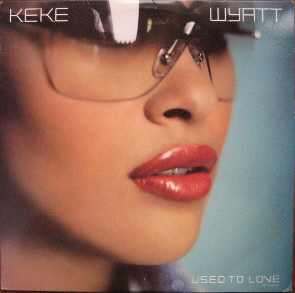 ・アーティスト Keke Wyatt ・タイトル Used To Love ・レーベル・型番 MCA Records 0881554851 ・フォーマット 12インチレコード ・コンディション(盤) 良い (VG+) ・コンディション(ジャケット) 良い (VG+) ・コンディション(帯) オビなし ・特記事項 サンプル画像です。実際の商品の画像ではありません 商品写真はバーコード/カタログ番号に対応したサンプル画像ですので、お送りする商品の画像ではありません。帯やライナーなどの付属品は、特記事項に記載されている場合のみ含まれます。プロモやカラーレコードなどの仕様についても、該当する場合のみ特記事項に記載しています。 【ご購入前に必ずご確認ください】 ・本店サイト(www.recordcity.jp)とは価格、送料が違います ・本店サイト、その他支店のオーダーとは同梱発送できません ・注文確定後に別の注文を頂いた場合、注文同士の同梱は致しかねます。 ・別倉庫から発送しているため、店頭受け渡しは対応しておりません ・一部商品は他の通販サイトでも販売しているため、ご注文のタイミングによっては商品のご用意ができない場合がございます。 ・土日祝日はお休みです 金曜・祝前日9時以降のご連絡またはご入金は、返答または発送が週明け・祝日明けに順次対応となります。 ・ご購入後のキャンセル不可 ご購入後のキャンセルはいかなる理由においてもお受けできません。ご了承の上、ご購入くださいませ。 ・日本郵便(ゆうパック/ゆうメール)によるお届けになります。 ・中古品であることをご理解ください 当ストアでは中古商品を主に販売しております。中古品であることをご理解の上ご購入ください。また、一部商品はRecordCityオンラインストアで試聴可能です。 ・返品について お客様のご都合による返品は一切承っておりません。 表記の内容と実際の商品に相違がある場合、また針飛び等で返品・返金をご希望される場合は、商品の到着後1週間以内にご連絡ください。商品の返送をこちらで確認後、キャンセル・返金を行います。 コンディションVG以下の商品は返品できません。プレイに影響のない表面のこすれ傷、プレス起因のノイズ盤は返品の対象外です。 【コンディション表記】 ・ほぼ新品(M-)(Like New) 完全な新品。未使用。当店ではほぼ使用しません ・非常に良い(EX)(Excellent) 中古盤として美品な状態。わずかな経年を感じるものの傷みを感じさせない、当店基準で最高の状態 ・良い(VG+)(Very Good Plus) 丁寧に扱われた中古品で、軽い使用感がみられる。 ・可(VG)(Acceptable) 使い込まれた中古品で、「良い」よりもさらに使用感がみられる。 ・悪い(VG-)(Bad) 状態が悪いアイテム。使用の保障はなく、再生不可、針飛び、目立つノイズがあるかもしれない。状態によるクレーム不可。返品不可。 ・非常に悪い(G)(Very Bad) 「悪い」よりさらに状態が悪いアイテム。使用の保障はなく、再生不可、針飛び、目立つノイズがあるかもしれない。状態によるクレーム不可。返品不可。 ・ジャンク(Fair)(Junk/Fair) 割れている、反っている、水ダメージがある、カビ、ジャケットが分離している、ひどい書き込み、ひどい擦れなど最低の状態。使用の保障はなく、再生不可、針飛び、目立つノイズがあるかもしれない。状態によるクレーム不可。返品不可。 ・ジャンク(Poor)(Junk/Poor) 割れている、反っている、水ダメージがある、カビ、ジャケットが分離している、ひどい書き込み、ひどい擦れなど最低の状態。使用の保障はなく、再生不可、針飛び、目立つノイズがあるかもしれない。状態によるクレーム不可。返品不可。