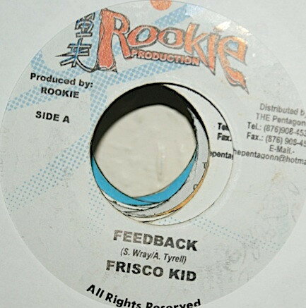 ・アーティスト Frisco Kid ・タイトル Feedback ・レーベル・型番 Rookie Production NONE ・フォーマット 7" ・コンディション(盤) 良い (VG+) ・コンディション(ジャケット) ・コンディション(帯) オビなし ・特記事項 サンプル画像です。実際の商品の画像ではありません 商品写真はバーコード/カタログ番号に対応したサンプル画像ですので、お送りする商品の画像ではありません。帯やライナーなどの付属品は、特記事項に記載されている場合のみ含まれます。プロモやカラーレコードなどの仕様についても、該当する場合のみ特記事項に記載しています。 【ご購入前に必ずご確認ください】 ・本店サイト(www.recordcity.jp)とは価格、送料が違います ・本店サイト、その他支店のオーダーとは同梱発送できません ・注文確定後に別の注文を頂いた場合、注文同士の同梱は致しかねます。 ・別倉庫から発送しているため、店頭受け渡しは対応しておりません ・一部商品は他の通販サイトでも販売しているため、ご注文のタイミングによっては商品のご用意ができない場合がございます。 ・土日祝日はお休みです 金曜・祝前日9時以降のご連絡またはご入金は、返答または発送が週明け・祝日明けに順次対応となります。 ・ご購入後のキャンセル不可 ご購入後のキャンセルはいかなる理由においてもお受けできません。ご了承の上、ご購入くださいませ。 ・日本郵便(ゆうパック/ゆうメール)によるお届けになります。 ・中古品であることをご理解ください 当ストアでは中古商品を主に販売しております。中古品であることをご理解の上ご購入ください。また、一部商品はRecordCityオンラインストアで試聴可能です。 ・返品について お客様のご都合による返品は一切承っておりません。 表記の内容と実際の商品に相違がある場合、また針飛び等で返品・返金をご希望される場合は、商品の到着後1週間以内にご連絡ください。商品の返送をこちらで確認後、キャンセル・返金を行います。 コンディションVG以下の商品は返品できません。プレイに影響のない表面のこすれ傷、プレス起因のノイズ盤は返品の対象外です。 【コンディション表記】 ・ほぼ新品(M-)(Like New) 完全な新品。未使用。当店ではほぼ使用しません ・非常に良い(EX)(Excellent) 中古盤として美品な状態。わずかな経年を感じるものの傷みを感じさせない、当店基準で最高の状態 ・良い(VG+)(Very Good Plus) 丁寧に扱われた中古品で、軽い使用感がみられる。 ・可(VG)(Acceptable) 使い込まれた中古品で、「良い」よりもさらに使用感がみられる。 ・悪い(VG-)(Bad) 状態が悪いアイテム。使用の保障はなく、再生不可、針飛び、目立つノイズがあるかもしれない。状態によるクレーム不可。返品不可。 ・非常に悪い(G)(Very Bad) 「悪い」よりさらに状態が悪いアイテム。使用の保障はなく、再生不可、針飛び、目立つノイズがあるかもしれない。状態によるクレーム不可。返品不可。 ・ジャンク(Fair)(Junk/Fair) 割れている、反っている、水ダメージがある、カビ、ジャケットが分離している、ひどい書き込み、ひどい擦れなど最低の状態。使用の保障はなく、再生不可、針飛び、目立つノイズがあるかもしれない。状態によるクレーム不可。返品不可。 ・ジャンク(Poor)(Junk/Poor) 割れている、反っている、水ダメージがある、カビ、ジャケットが分離している、ひどい書き込み、ひどい擦れなど最低の状態。使用の保障はなく、再生不可、針飛び、目立つノイズがあるかもしれない。状態によるクレーム不可。返品不可。