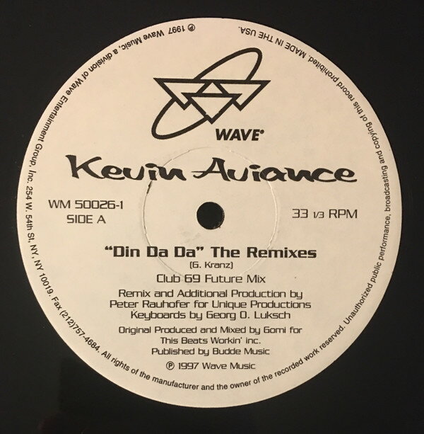 ・アーティスト Kevin Aviance ・タイトル Din Da Da - The Remixes ・レーベル・型番 Wave Music WM500261 ・フォーマット 12" ・コンディション(盤) 良い (VG+) ・コンディション(ジャケット) 良い (VG+) ・コンディション(帯) オビなし ・特記事項 【ハイプステッカー】 サンプル画像です。実際の商品の画像ではありません 商品写真はバーコード/カタログ番号に対応したサンプル画像ですので、お送りする商品の画像ではありません。帯やライナーなどの付属品は、特記事項に記載されている場合のみ含まれます。プロモやカラーレコードなどの仕様についても、該当する場合のみ特記事項に記載しています。 【ご購入前に必ずご確認ください】 ・本店サイト(www.recordcity.jp)とは価格、送料が違います ・本店サイト、その他支店のオーダーとは同梱発送できません ・注文確定後に別の注文を頂いた場合、注文同士の同梱は致しかねます。 ・別倉庫から発送しているため、店頭受け渡しは対応しておりません ・一部商品は他の通販サイトでも販売しているため、ご注文のタイミングによっては商品のご用意ができない場合がございます。 ・土日祝日はお休みです 金曜・祝前日9時以降のご連絡またはご入金は、返答または発送が週明け・祝日明けに順次対応となります。 ・ご購入後のキャンセル不可 ご購入後のキャンセルはいかなる理由においてもお受けできません。ご了承の上、ご購入くださいませ。 ・日本郵便(ゆうパック/ゆうメール)によるお届けになります。 ・中古品であることをご理解ください 当ストアでは中古商品を主に販売しております。中古品であることをご理解の上ご購入ください。また、一部商品はRecordCityオンラインストアで試聴可能です。 ・返品について お客様のご都合による返品は一切承っておりません。 表記の内容と実際の商品に相違がある場合、また針飛び等で返品・返金をご希望される場合は、商品の到着後1週間以内にご連絡ください。商品の返送をこちらで確認後、キャンセル・返金を行います。 コンディションVG以下の商品は返品できません。プレイに影響のない表面のこすれ傷、プレス起因のノイズ盤は返品の対象外です。 【コンディション表記】 ・ほぼ新品(M-)(Like New) 完全な新品。未使用。当店ではほぼ使用しません ・非常に良い(EX)(Excellent) 中古盤として美品な状態。わずかな経年を感じるものの傷みを感じさせない、当店基準で最高の状態 ・良い(VG+)(Very Good Plus) 丁寧に扱われた中古品で、軽い使用感がみられる。 ・可(VG)(Acceptable) 使い込まれた中古品で、「良い」よりもさらに使用感がみられる。 ・悪い(VG-)(Bad) 状態が悪いアイテム。使用の保障はなく、再生不可、針飛び、目立つノイズがあるかもしれない。状態によるクレーム不可。返品不可。 ・非常に悪い(G)(Very Bad) 「悪い」よりさらに状態が悪いアイテム。使用の保障はなく、再生不可、針飛び、目立つノイズがあるかもしれない。状態によるクレーム不可。返品不可。 ・ジャンク(Fair)(Junk/Fair) 割れている、反っている、水ダメージがある、カビ、ジャケットが分離している、ひどい書き込み、ひどい擦れなど最低の状態。使用の保障はなく、再生不可、針飛び、目立つノイズがあるかもしれない。状態によるクレーム不可。返品不可。 ・ジャンク(Poor)(Junk/Poor) 割れている、反っている、水ダメージがある、カビ、ジャケットが分離している、ひどい書き込み、ひどい擦れなど最低の状態。使用の保障はなく、再生不可、針飛び、目立つノイズがあるかもしれない。状態によるクレーム不可。返品不可。