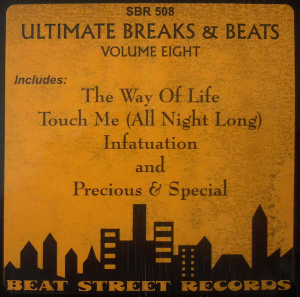 ・アーティスト Various ・タイトル Ultimate Breaks & Beats ・レーベル・型番 Beat Street Records SBR508 ・フォーマット 12インチレコード ・コンディション(盤) 良い (VG+) ・コンディション(ジャケット) プレインカバー（元ジャケット／カバー無し） ・コンディション(帯) オビなし ・特記事項 サンプル画像です。実際の商品の画像ではありません 商品写真はバーコード/カタログ番号に対応したサンプル画像ですので、お送りする商品の画像ではありません。帯やライナーなどの付属品は、特記事項に記載されている場合のみ含まれます。プロモやカラーレコードなどの仕様についても、該当する場合のみ特記事項に記載しています。 【ご購入前に必ずご確認ください】 ・本店サイト(www.recordcity.jp)とは価格、送料が違います ・本店サイト、その他支店のオーダーとは同梱発送できません ・注文確定後に別の注文を頂いた場合、注文同士の同梱は致しかねます。 ・別倉庫から発送しているため、店頭受け渡しは対応しておりません ・一部商品は他の通販サイトでも販売しているため、ご注文のタイミングによっては商品のご用意ができない場合がございます。 ・土日祝日はお休みです 金曜・祝前日9時以降のご連絡またはご入金は、返答または発送が週明け・祝日明けに順次対応となります。 ・ご購入後のキャンセル不可 ご購入後のキャンセルはいかなる理由においてもお受けできません。ご了承の上、ご購入くださいませ。 ・日本郵便(ゆうパック/ゆうメール)によるお届けになります。 ・中古品であることをご理解ください 当ストアでは中古商品を主に販売しております。中古品であることをご理解の上ご購入ください。また、一部商品はRecordCityオンラインストアで試聴可能です。 ・返品について お客様のご都合による返品は一切承っておりません。 表記の内容と実際の商品に相違がある場合、また針飛び等で返品・返金をご希望される場合は、商品の到着後1週間以内にご連絡ください。商品の返送をこちらで確認後、キャンセル・返金を行います。 コンディションVG以下の商品は返品できません。プレイに影響のない表面のこすれ傷、プレス起因のノイズ盤は返品の対象外です。 【コンディション表記】 ・ほぼ新品(M-)(Like New) 完全な新品。未使用。当店ではほぼ使用しません ・非常に良い(EX)(Excellent) 中古盤として美品な状態。わずかな経年を感じるものの傷みを感じさせない、当店基準で最高の状態 ・良い(VG+)(Very Good Plus) 丁寧に扱われた中古品で、軽い使用感がみられる。 ・可(VG)(Acceptable) 使い込まれた中古品で、「良い」よりもさらに使用感がみられる。 ・悪い(VG-)(Bad) 状態が悪いアイテム。使用の保障はなく、再生不可、針飛び、目立つノイズがあるかもしれない。状態によるクレーム不可。返品不可。 ・非常に悪い(G)(Very Bad) 「悪い」よりさらに状態が悪いアイテム。使用の保障はなく、再生不可、針飛び、目立つノイズがあるかもしれない。状態によるクレーム不可。返品不可。 ・ジャンク(Fair)(Junk/Fair) 割れている、反っている、水ダメージがある、カビ、ジャケットが分離している、ひどい書き込み、ひどい擦れなど最低の状態。使用の保障はなく、再生不可、針飛び、目立つノイズがあるかもしれない。状態によるクレーム不可。返品不可。 ・ジャンク(Poor)(Junk/Poor) 割れている、反っている、水ダメージがある、カビ、ジャケットが分離している、ひどい書き込み、ひどい擦れなど最低の状態。使用の保障はなく、再生不可、針飛び、目立つノイズがあるかもしれない。状態によるクレーム不可。返品不可。
