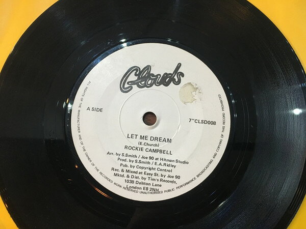 ・アーティスト Rocky Campbell / S. S. Band ・タイトル Let Me Dream / Dreams ・レーベル・型番 Clouds CLSD008 ・フォーマット 7インチレコード ・コンディション(盤) 良い (VG+) ・コンディション(ジャケット) ・コンディション(帯) オビなし ・特記事項 サンプル画像です。実際の商品の画像ではありません 商品写真はバーコード/カタログ番号に対応したサンプル画像ですので、お送りする商品の画像ではありません。帯やライナーなどの付属品は、特記事項に記載されている場合のみ含まれます。プロモやカラーレコードなどの仕様についても、該当する場合のみ特記事項に記載しています。 【ご購入前に必ずご確認ください】 ・本店サイト(www.recordcity.jp)とは価格、送料が違います ・本店サイト、その他支店のオーダーとは同梱発送できません ・注文確定後に別の注文を頂いた場合、注文同士の同梱は致しかねます。 ・別倉庫から発送しているため、店頭受け渡しは対応しておりません ・一部商品は他の通販サイトでも販売しているため、ご注文のタイミングによっては商品のご用意ができない場合がございます。 ・土日祝日はお休みです 金曜・祝前日9時以降のご連絡またはご入金は、返答または発送が週明け・祝日明けに順次対応となります。 ・ご購入後のキャンセル不可 ご購入後のキャンセルはいかなる理由においてもお受けできません。ご了承の上、ご購入くださいませ。 ・日本郵便(ゆうパック/ゆうメール)によるお届けになります。 ・中古品であることをご理解ください 当ストアでは中古商品を主に販売しております。中古品であることをご理解の上ご購入ください。また、一部商品はRecordCityオンラインストアで試聴可能です。 ・返品について お客様のご都合による返品は一切承っておりません。 表記の内容と実際の商品に相違がある場合、また針飛び等で返品・返金をご希望される場合は、商品の到着後1週間以内にご連絡ください。商品の返送をこちらで確認後、キャンセル・返金を行います。 コンディションVG以下の商品は返品できません。プレイに影響のない表面のこすれ傷、プレス起因のノイズ盤は返品の対象外です。 【コンディション表記】 ・ほぼ新品(M-)(Like New) 完全な新品。未使用。当店ではほぼ使用しません ・非常に良い(EX)(Excellent) 中古盤として美品な状態。わずかな経年を感じるものの傷みを感じさせない、当店基準で最高の状態 ・良い(VG+)(Very Good Plus) 丁寧に扱われた中古品で、軽い使用感がみられる。 ・可(VG)(Acceptable) 使い込まれた中古品で、「良い」よりもさらに使用感がみられる。 ・悪い(VG-)(Bad) 状態が悪いアイテム。使用の保障はなく、再生不可、針飛び、目立つノイズがあるかもしれない。状態によるクレーム不可。返品不可。 ・非常に悪い(G)(Very Bad) 「悪い」よりさらに状態が悪いアイテム。使用の保障はなく、再生不可、針飛び、目立つノイズがあるかもしれない。状態によるクレーム不可。返品不可。 ・ジャンク(Fair)(Junk/Fair) 割れている、反っている、水ダメージがある、カビ、ジャケットが分離している、ひどい書き込み、ひどい擦れなど最低の状態。使用の保障はなく、再生不可、針飛び、目立つノイズがあるかもしれない。状態によるクレーム不可。返品不可。 ・ジャンク(Poor)(Junk/Poor) 割れている、反っている、水ダメージがある、カビ、ジャケットが分離している、ひどい書き込み、ひどい擦れなど最低の状態。使用の保障はなく、再生不可、針飛び、目立つノイズがあるかもしれない。状態によるクレーム不可。返品不可。
