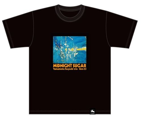・アーティスト T-shirt, 山本剛 ・タイトル TBM "MIDNIGHT SUGAR" ジャケT[黒] XLサイズ ・レーベル・型番 THREE BLIND MICE LGZT0013 ・フォーマット 7インチレコード(CDではありません) ・コンディション(盤) 新品 (M) ・コンディション(ジャケット) 新品 (M) ・コンディション(帯) オビなし ・特記事項 【未開封】 サンプル画像です。実際の商品の画像ではありません 商品写真はバーコード/カタログ番号に対応したサンプル画像ですので、お送りする商品の画像ではありません。帯やライナーなどの付属品は、特記事項に記載されている場合のみ含まれます。プロモやカラーレコードなどの仕様についても、該当する場合のみ特記事項に記載しています。 【ご購入前に必ずご確認ください】 ・本店サイト(www.recordcity.jp)とは価格、送料が違います ・本店サイト、その他支店のオーダーとは同梱発送できません ・注文確定後に別の注文を頂いた場合、注文同士の同梱は致しかねます。 ・別倉庫から発送しているため、店頭受け渡しは対応しておりません ・一部商品は他の通販サイトでも販売しているため、ご注文のタイミングによっては商品のご用意ができない場合がございます。 ・土日祝日はお休みです 金曜・祝前日9時以降のご連絡またはご入金は、返答または発送が週明け・祝日明けに順次対応となります。 ・ご購入後のキャンセル不可 ご購入後のキャンセルはいかなる理由においてもお受けできません。ご了承の上、ご購入くださいませ。 ・日本郵便(ゆうパック/ゆうメール)によるお届けになります。 ・中古品であることをご理解ください 当ストアでは中古商品を主に販売しております。中古品であることをご理解の上ご購入ください。また、一部商品はRecordCityオンラインストアで試聴可能です。 ・返品について お客様のご都合による返品は一切承っておりません。 表記の内容と実際の商品に相違がある場合、また針飛び等で返品・返金をご希望される場合は、商品の到着後1週間以内にご連絡ください。商品の返送をこちらで確認後、キャンセル・返金を行います。 コンディションVG以下の商品は返品できません。プレイに影響のない表面のこすれ傷、プレス起因のノイズ盤は返品の対象外です。 【コンディション表記】 ・ほぼ新品(M-)(Like New) 完全な新品。未使用。当店ではほぼ使用しません ・非常に良い(EX)(Excellent) 中古盤として美品な状態。わずかな経年を感じるものの傷みを感じさせない、当店基準で最高の状態 ・良い(VG+)(Very Good Plus) 丁寧に扱われた中古品で、軽い使用感がみられる。 ・可(VG)(Acceptable) 使い込まれた中古品で、「良い」よりもさらに使用感がみられる。 ・悪い(VG-)(Bad) 状態が悪いアイテム。使用の保障はなく、再生不可、針飛び、目立つノイズがあるかもしれない。状態によるクレーム不可。返品不可。 ・非常に悪い(G)(Very Bad) 「悪い」よりさらに状態が悪いアイテム。使用の保障はなく、再生不可、針飛び、目立つノイズがあるかもしれない。状態によるクレーム不可。返品不可。 ・ジャンク(Fair)(Junk/Fair) 割れている、反っている、水ダメージがある、カビ、ジャケットが分離している、ひどい書き込み、ひどい擦れなど最低の状態。使用の保障はなく、再生不可、針飛び、目立つノイズがあるかもしれない。状態によるクレーム不可。返品不可。 ・ジャンク(Poor)(Junk/Poor) 割れている、反っている、水ダメージがある、カビ、ジャケットが分離している、ひどい書き込み、ひどい擦れなど最低の状態。使用の保障はなく、再生不可、針飛び、目立つノイズがあるかもしれない。状態によるクレーム不可。返品不可。