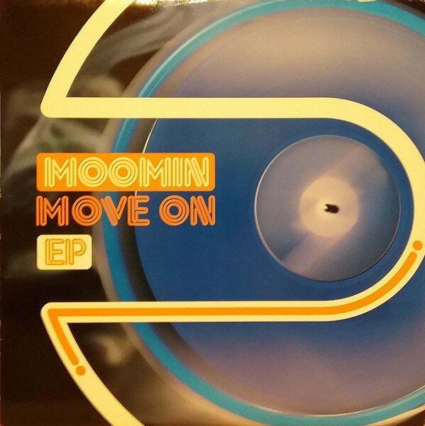 ・アーティスト Moomin ・タイトル Move On EP ・レーベル・型番 Neosite SYUM0043 ・フォーマット 12" ・コンディション(盤) 良い (VG+) ・コンディション(ジャケット) 良い (VG+) ・コンディション(帯) オビなし ・特記事項 【盤にヘアライン】 サンプル画像です。実際の商品の画像ではありません 商品写真はバーコード/カタログ番号に対応したサンプル画像ですので、お送りする商品の画像ではありません。帯やライナーなどの付属品は、特記事項に記載されている場合のみ含まれます。プロモやカラーレコードなどの仕様についても、該当する場合のみ特記事項に記載しています。 【ご購入前に必ずご確認ください】 ・本店サイト(www.recordcity.jp)とは価格、送料が違います ・本店サイト、その他支店のオーダーとは同梱発送できません ・注文確定後に別の注文を頂いた場合、注文同士の同梱は致しかねます。 ・別倉庫から発送しているため、店頭受け渡しは対応しておりません ・一部商品は他の通販サイトでも販売しているため、ご注文のタイミングによっては商品のご用意ができない場合がございます。 ・土日祝日はお休みです 金曜・祝前日9時以降のご連絡またはご入金は、返答または発送が週明け・祝日明けに順次対応となります。 ・ご購入後のキャンセル不可 ご購入後のキャンセルはいかなる理由においてもお受けできません。ご了承の上、ご購入くださいませ。 ・日本郵便(ゆうパック/ゆうメール)によるお届けになります。 ・中古品であることをご理解ください 当ストアでは中古商品を主に販売しております。中古品であることをご理解の上ご購入ください。また、一部商品はRecordCityオンラインストアで試聴可能です。 ・返品について お客様のご都合による返品は一切承っておりません。 表記の内容と実際の商品に相違がある場合、また針飛び等で返品・返金をご希望される場合は、商品の到着後1週間以内にご連絡ください。商品の返送をこちらで確認後、キャンセル・返金を行います。 コンディションVG以下の商品は返品できません。プレイに影響のない表面のこすれ傷、プレス起因のノイズ盤は返品の対象外です。 【コンディション表記】 ・ほぼ新品(M-)(Like New) 完全な新品。未使用。当店ではほぼ使用しません ・非常に良い(EX)(Excellent) 中古盤として美品な状態。わずかな経年を感じるものの傷みを感じさせない、当店基準で最高の状態 ・良い(VG+)(Very Good Plus) 丁寧に扱われた中古品で、軽い使用感がみられる。 ・可(VG)(Acceptable) 使い込まれた中古品で、「良い」よりもさらに使用感がみられる。 ・悪い(VG-)(Bad) 状態が悪いアイテム。使用の保障はなく、再生不可、針飛び、目立つノイズがあるかもしれない。状態によるクレーム不可。返品不可。 ・非常に悪い(G)(Very Bad) 「悪い」よりさらに状態が悪いアイテム。使用の保障はなく、再生不可、針飛び、目立つノイズがあるかもしれない。状態によるクレーム不可。返品不可。 ・ジャンク(Fair)(Junk/Fair) 割れている、反っている、水ダメージがある、カビ、ジャケットが分離している、ひどい書き込み、ひどい擦れなど最低の状態。使用の保障はなく、再生不可、針飛び、目立つノイズがあるかもしれない。状態によるクレーム不可。返品不可。 ・ジャンク(Poor)(Junk/Poor) 割れている、反っている、水ダメージがある、カビ、ジャケットが分離している、ひどい書き込み、ひどい擦れなど最低の状態。使用の保障はなく、再生不可、針飛び、目立つノイズがあるかもしれない。状態によるクレーム不可。返品不可。