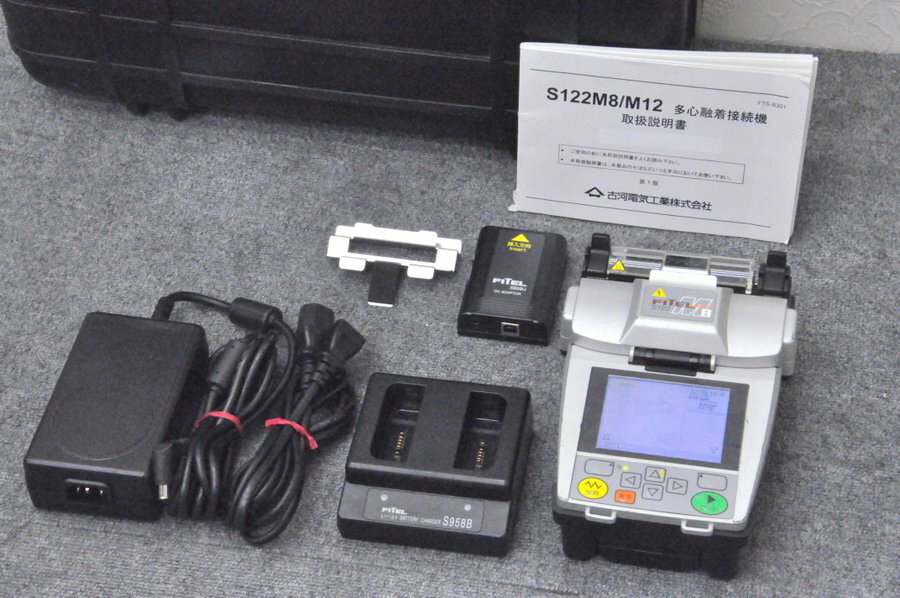 Rakuten - 【動作保証】古河 FITEL■光ファイバ融着接続機■ S122M8 8心■単芯〜8芯融着機■Fusion Splicer■小型融着接続機【中古】光ファイバー融着機・ストリッパ・カッタ・ホルダも多数ご用意！癒着機・融着器・光融着機