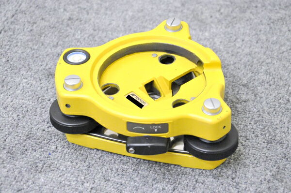 Rakuten - TOPCON/トプコン トータルステーション用 整準台 基盤着脱タイプ TR-5■測量機器【中古】■求心付き基盤2型・ウイルド型・ワイルド型
