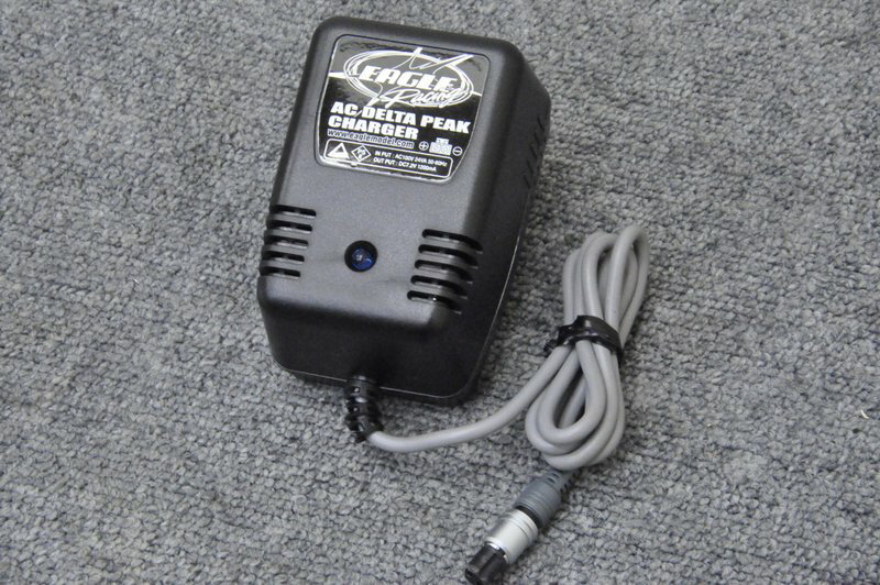 【互換充電器】TOPCON/トプコン トータルステーション BT-32Q BT-31Q バッテリー用 充電器 BC-19B／BC-19CR■BC-19A BC-19AR BC-19CR 同等品 互換品■対応バッテリー：BT-32Q BT-31Q BT-23Q 等にご使用可能■BT-52Qは充電できません