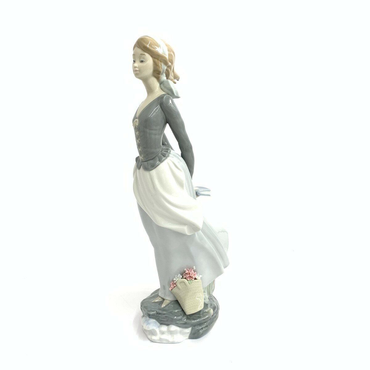 激レア 美品 リヤドロ LLADRO 少女 ヒツジ 箱有 陶磁器 フィギュリン 激レア 美品 リヤドロ LLADRO 少女 ヒツジ 箱有 陶磁器 フィギュ