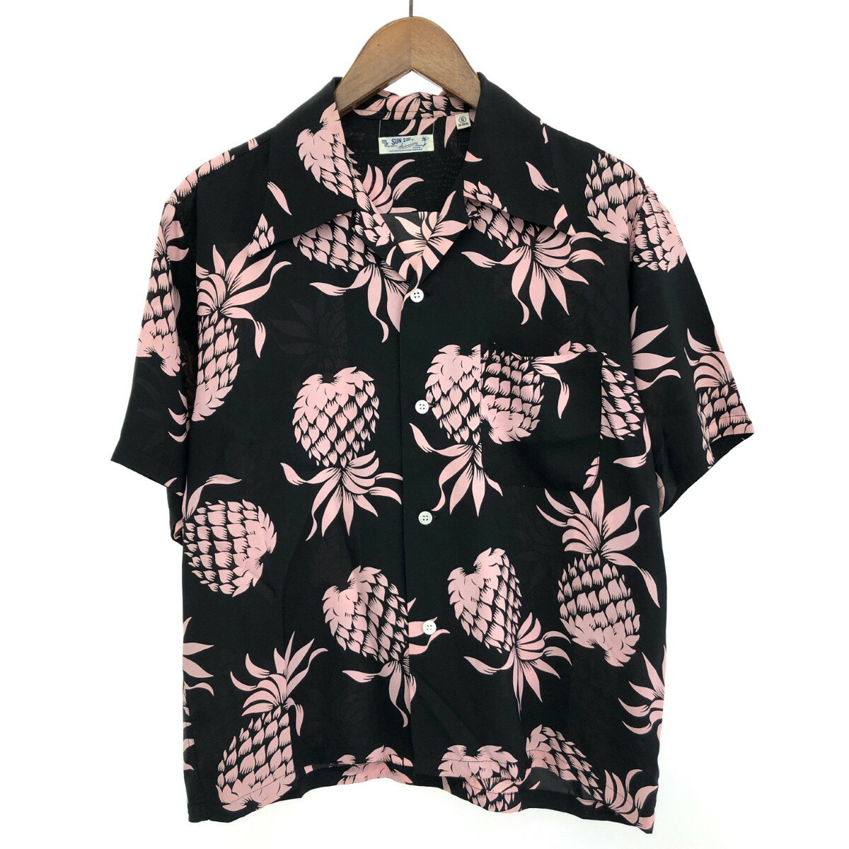 SUN SURF サンサーフ（トウヨウエンタープライズ） パイナップル柄アロハシャツ サイズ:S SS30462 ブラック/ピンク メンズ【中古】