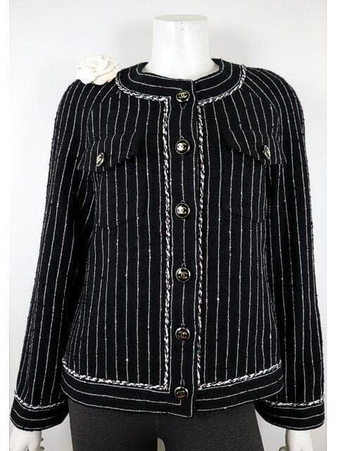 シャネル 未使用！入手困難23SSココボタンノーカラーツイードジャケット CHANEL