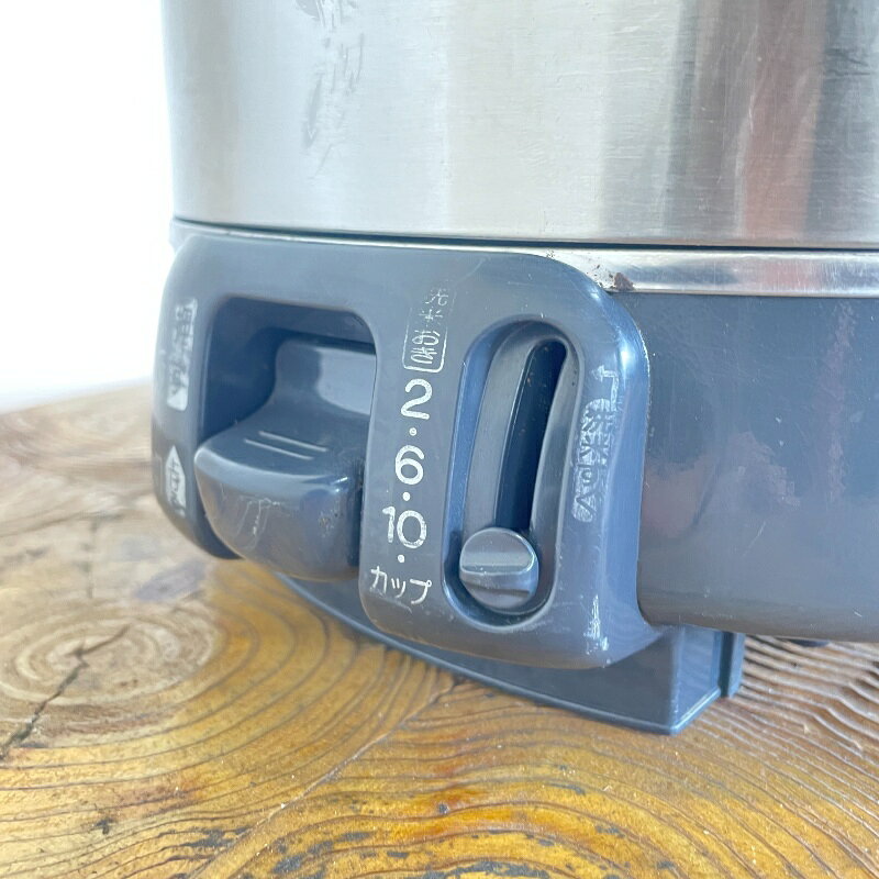 厨房用品専門店 リサイクルヒットの【中古】 ガス炊飯器 リンナイ RR-100GS-C 2017年製 都市ガス 幅309×奥行283×高349mm (No.9239) 業務用 厨房機器｜アングル2