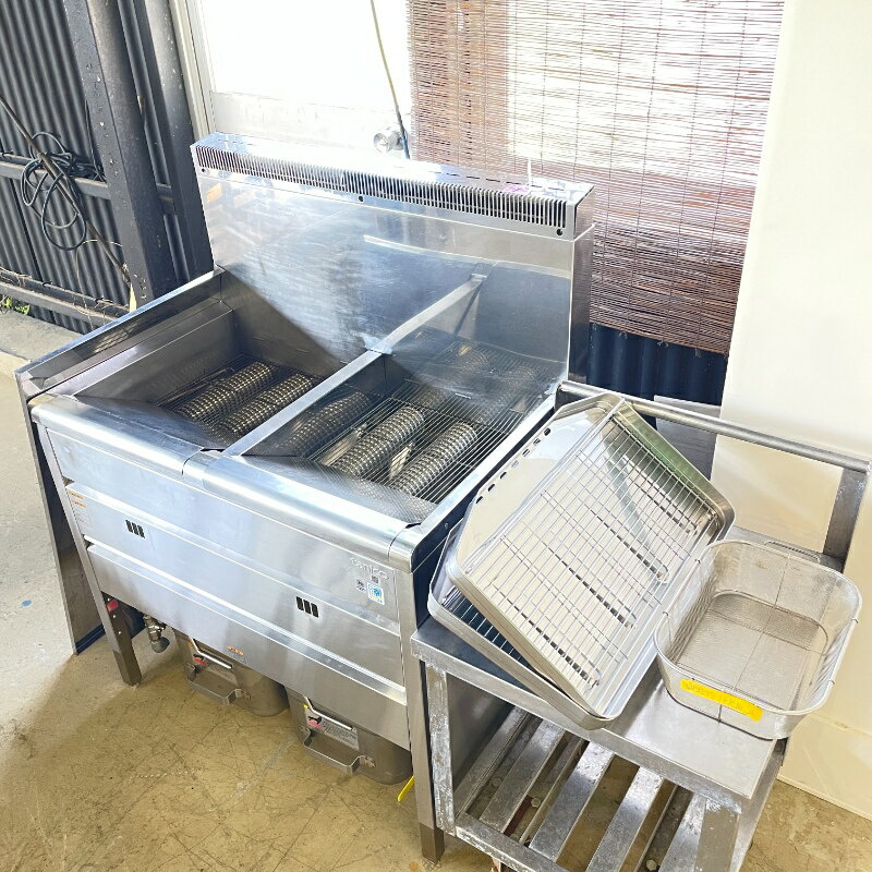 乐天商城 - 北海道・九州・沖縄・離島等追加送料有【中古】 2槽ガスフライヤー タニコー TGFL-87CW 2021年製 プロパンガス 幅870×奥行600×高800mm (No.a252) 業務用 厨房機器