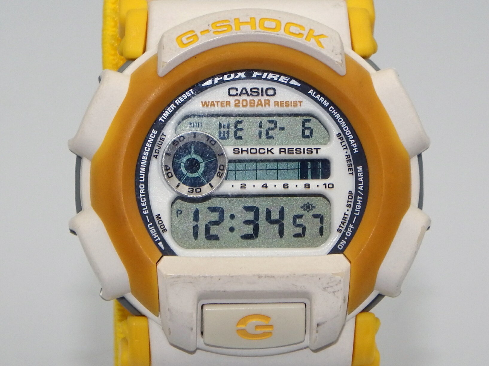 【中古】G-SHOCK DW-003 国際スノーボード連盟 タイアップモデル ホワイト/イエロー系 ISF コラボバージョン 動作品 黄色/白 CASIO カシオ