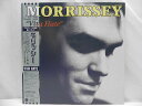 【中古】見本盤 MORRISSEY モリッシ― / VIVA HATE RP28-5611 LP アルバム 帯付き プロモ盤 1988年 アナログ盤 ROCK ロック 非売品 希少 モリッシ―は80年代、ザ・スミス（1982年 - 1987年）のボーカリストとして活動。後のソロデビューアルバム!! ■ランク■ディスク ：A　ジャケット：A　帯 ：B,C　ライナー：B※ 中古品　(付属のEP盤は欠品しています)ランク ★盤質　状態表★【S】 汚れ、スレほぼありません、新品に近い状態【A】 軽いスレ・汚れなど経年程度の傷みあり、中古品としては概ねきれいな状態【B】 スレ・細かいスリキズ、汚れなどがあり、ノイズがでる可能性がありますが、音飛びしそうな酷いキズはなさそうな状態【C】 深いキズがあり、ノイズも音飛びもでる可能性があり状態【D】 ジャンク品、ひどい状態ランク ★ジャケット ライナー 状態表★【S】 汚れ、スレなどはほとんど無し。新品に近い状態【A】 軽いスレ、汚れ、変色、シワなど経年程度の傷みがあり、中古品としては概ねキレイな状態【B】 折れ目、破れ、書き込みなどの傷みはありませんが、スレ、細かいキズ、汚れ、軽いカビなどがある状態【C】 小さな折れ目、一部に破れなどの破損、小さな書き込みなどの傷みがある状態。カビも多い状態【D】 大きな折れ目、大きな破れ、補修跡、カビがたくさんあり、大きな書き込みなど、ダメージが酷いものこちらの商品は【中古品】となっております。　(付属のEP盤は欠品しています)※店頭にて展示販売を行っている為、　記載に無い細かなキズ、汚れが見受けられる場合がございます。※中古品のため上記内容以外に見落とし等がある場合がございます。ご了承下さい。現状でのお渡しとなりますため予めご了承下さい。※専門店ではございませんので、恐れ入りますが詳細な状態・情報につきましては分かりかねます。ご了承下さい。※こちらから保証書の発行はしておりません。※領収書の発行をご希望の場合はご落札後に注文オプションからご自身で印刷できる領収書の発行が可能となります。 5