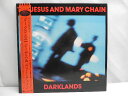 【中古】希少 Jesus & Mary Chain ダークランズ ジーザス・アンド・メリーチェイン DARKLANDS LP 12インチ P-13573 非売品 見本盤 UK アルバム 帯付き ROCK ロック イギリスのロックバンド。通称ジザメリ!!　凶暴なノイズギターと甘美なポップメロディーの融合!! ■ランク■ディスク ：A　ジャケット：A　帯 ：C　ライナー：A・B※ 中古品　(帯やぶれ有り)ランク ★盤質　状態表★【S】 汚れ、スレほぼありません、新品に近い状態【A】 軽いスレ・汚れなど経年程度の傷みあり、中古品としては概ねきれいな状態【B】 スレ・細かいスリキズ、汚れなどがあり、ノイズがでる可能性がありますが、音飛びしそうな酷いキズはなさそうな状態【C】 深いキズがあり、ノイズも音飛びもでる可能性があり状態【D】 ジャンク品、ひどい状態ランク ★ジャケット ライナー 状態表★【S】 汚れ、スレなどはほとんど無し。新品に近い状態【A】 軽いスレ、汚れ、変色、シワなど経年程度の傷みがあり、中古品としては概ねキレイな状態【B】 折れ目、破れ、書き込みなどの傷みはありませんが、スレ、細かいキズ、汚れ、軽いカビなどがある状態【C】 小さな折れ目、一部に破れなどの破損、小さな書き込みなどの傷みがある状態。カビも多い状態【D】 大きな折れ目、大きな破れ、補修跡、カビがたくさんあり、大きな書き込みなど、ダメージが酷いものこちらの商品は【中古品】となっております。　※店頭にて展示販売を行っている為、　記載に無い細かなキズ、汚れが見受けられる場合がございます。※中古品のため上記内容以外に見落とし等がある場合がございます。ご了承下さい。現状でのお渡しとなりますため予めご了承下さい。※専門店ではございませんので、恐れ入りますが詳細な状態・情報につきましては分かりかねます。ご了承下さい。※こちらから保証書の発行はしておりません。※領収書の発行をご希望の場合はご落札後に注文オプションからご自身で印刷できる領収書の発行が可能となります。 5