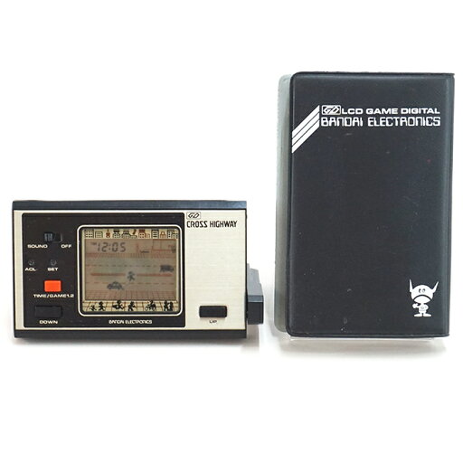 【中古品】バンダイ ゲームデジタル クロスハイウェイ / 収納ケース付き / 箱・取説なし / 本体のみ / 動作・音OK / キズ・汚れ 【中古品】バンダイ ゲームデジタル クロスハイウェイ / 収納ケース付き / 箱・取説なし / 本体のみ / 動作・音OK / キズ・汚れ