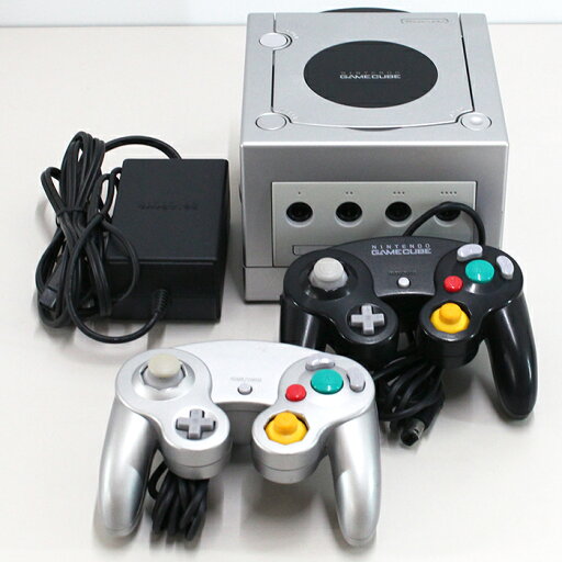【中古品】ニンテンドー ゲームキューブ 本体 シルバー DOL-001 / 動作OK / 箱・取説なし / AVケーブル欠品 / キズ・汚れ / コントローラー2個付き / 任天堂 【中古品】ニンテンドー ゲームキューブ 本体 シルバー DOL-001 / 動作OK / 箱・取説なし / AVケーブル欠品 / キズ・汚れ / コントローラー2個付き / 任天堂