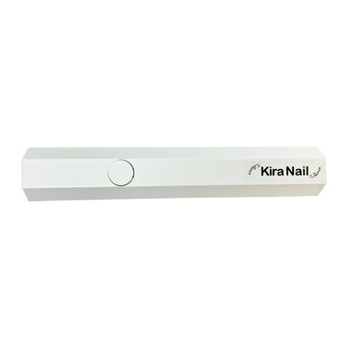 商品名Kira Nail 充電式ハンディライト オクタゴン ホワイトカテゴリLEDライト容量/サイズ11cm商品説明とてもおしゃれな筒形八角のハンディーライトです。KiraNailで販売しているハンディーライトスタンドに固定して使用する事によりGELチップの仮硬化がとても容易になります。ワット数:3W※商品写真は閲覧環境によって色が違って見える事があります。 ※小さなお子様の手の届かないところで保管してください。 ※舐めたり、口の中に入れないでください。※リニューアル(2024.3以降)…本体が八角形に変更となりました。＜商品名＞Kira Nail 充電式ハンディライト オクタゴン ホワイト＜カテゴリ＞LEDライト容量/サイズ：11cmとてもおしゃれな筒形八角のハンディーライトです。KiraNailで販売しているハンディーライトスタンドに固定して使用する事によりGELチップの仮硬化がとても容易になります。ワット数:3W※商品写真は閲覧環境によって色が違って見える事があります。 ※小さなお子様の手の届かないところで保管してください。 ※舐めたり、口の中に入れないでください。※リニューアル(2024.3以降)…本体が八角形に変更となりました。