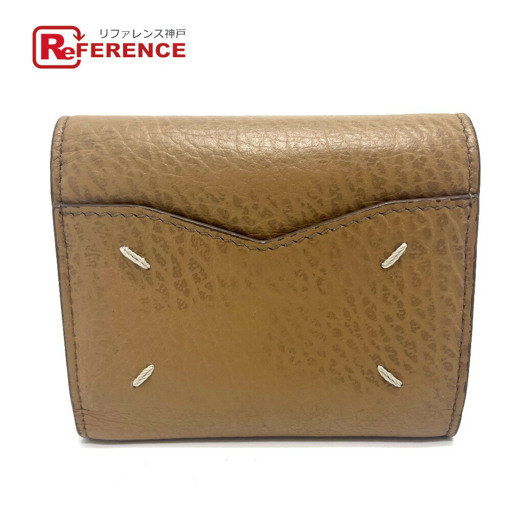 【商品情報】 【商品番号】Y-220427-27 ブランドメゾンマルジェラ モデルエンベロープ ウォレット タイプ財布 ミニウォレット 形状3つ折り財布 型番S56UI0136 対象レディース カラーベージュ系 素材レザー サイズ W10....