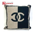 CHANEL シャネル AA8505 2022-2023 AW ココマーク CC インテリア 枕 バイカラー ピロー クッション ウール/カシミヤ ユニセックス...