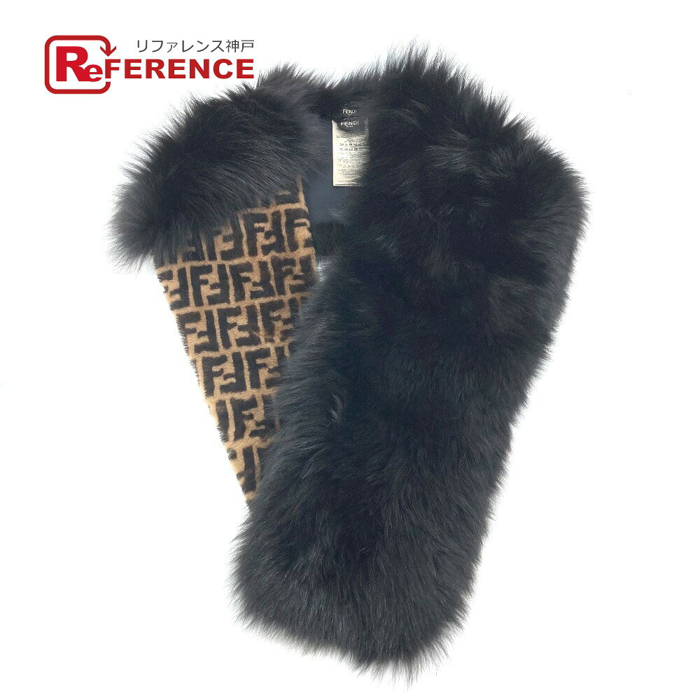 美品◇FENDI フェンディ 8E6219 ファー×スタッズ付 スリッポン 