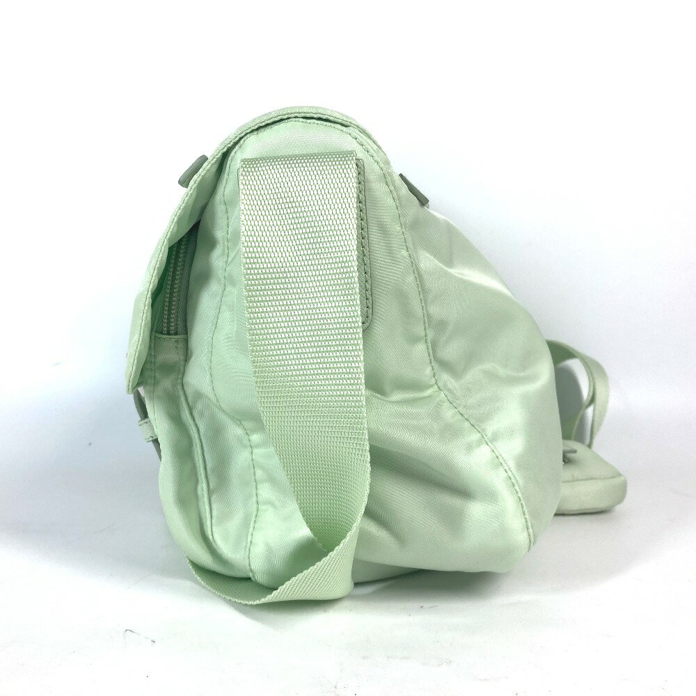 PRADA プラダ 1BD953 トライアングルロゴ 三角ロゴ プレート Re-Nylon 斜め掛け 肩掛け カバン ポーチ付き ショルダーバッグ ナイロン レディース ACQUA アクア グリーン 【中古】