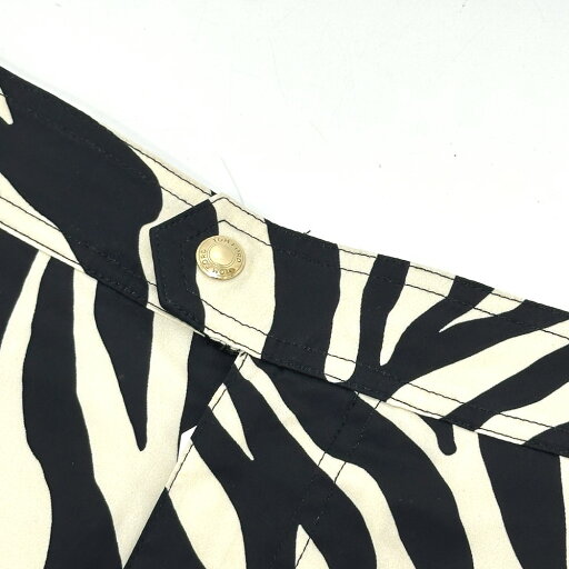 TOM FORD トムフォード ゼブラ スイムパンツ 海パン ポケット付き ショートパンツ 水着 ポリエステル メンズ ホワイト 新品同様 【中古】