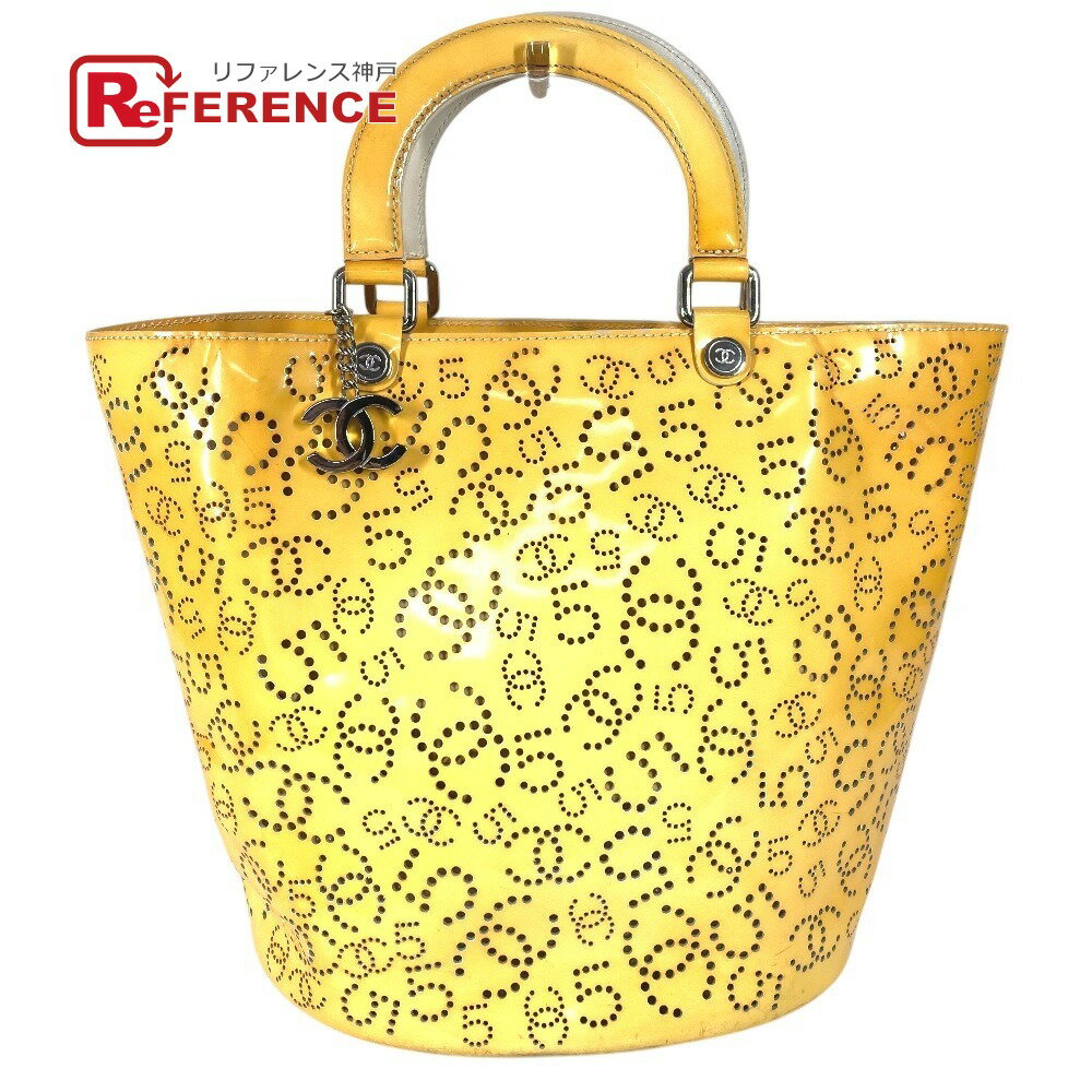 CHANEL シャネル チャーム付き バケツ ばけつ型 パンチング ロゴ CC ココマーク ハンドバッグ カバン トートバッグ パテントレザー レディース イエロー 【中古】