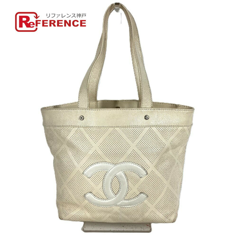 CHANEL ホワイト キルティング トートバッグ 楽天市場】キルティング トートバッグ（ブランドシャネル）の通販