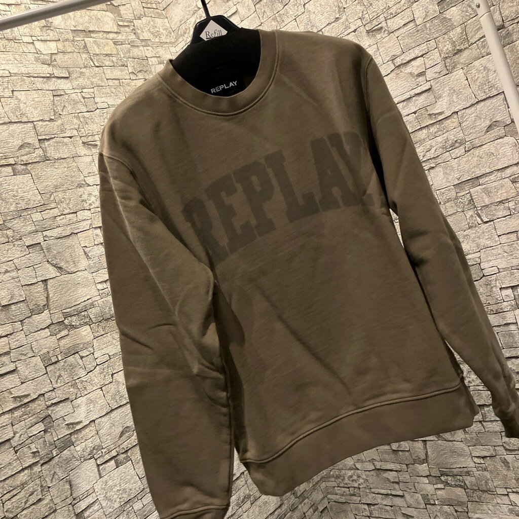 メンズ『REPLAY』トレーナー『カーキ』イタリヤ（リプレイ）大人気（1万以上のお買い上げで送料無料）（ラッピング無料）